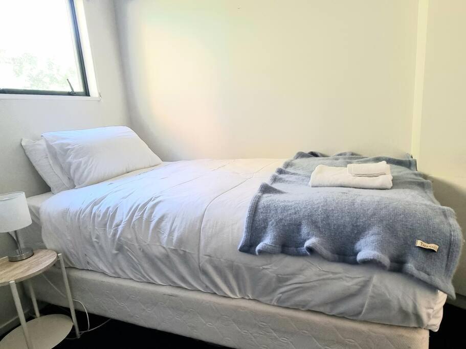 4BRM Family house in Cashmere -sleeps 7 view 2