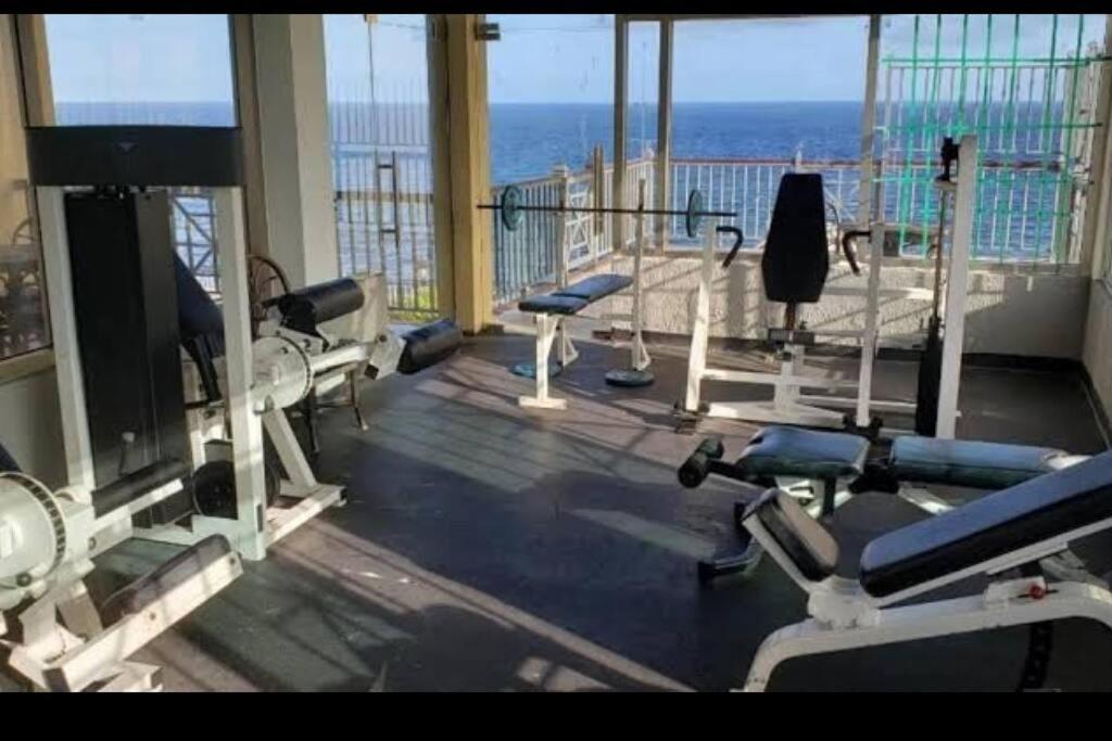 Spectacular Condominium between the city and the sea