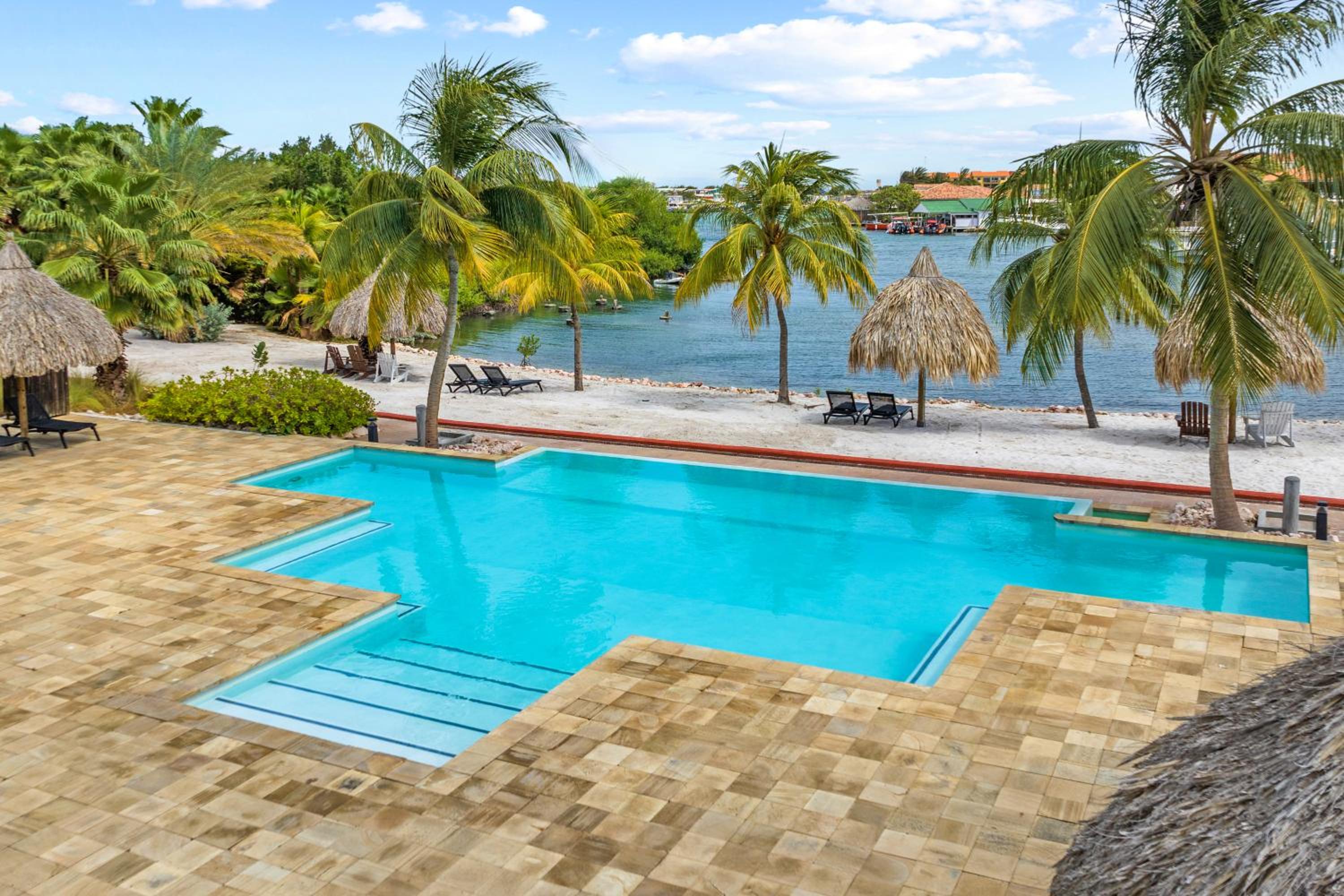 Spanish Water View Apartments - Jan Thiel area