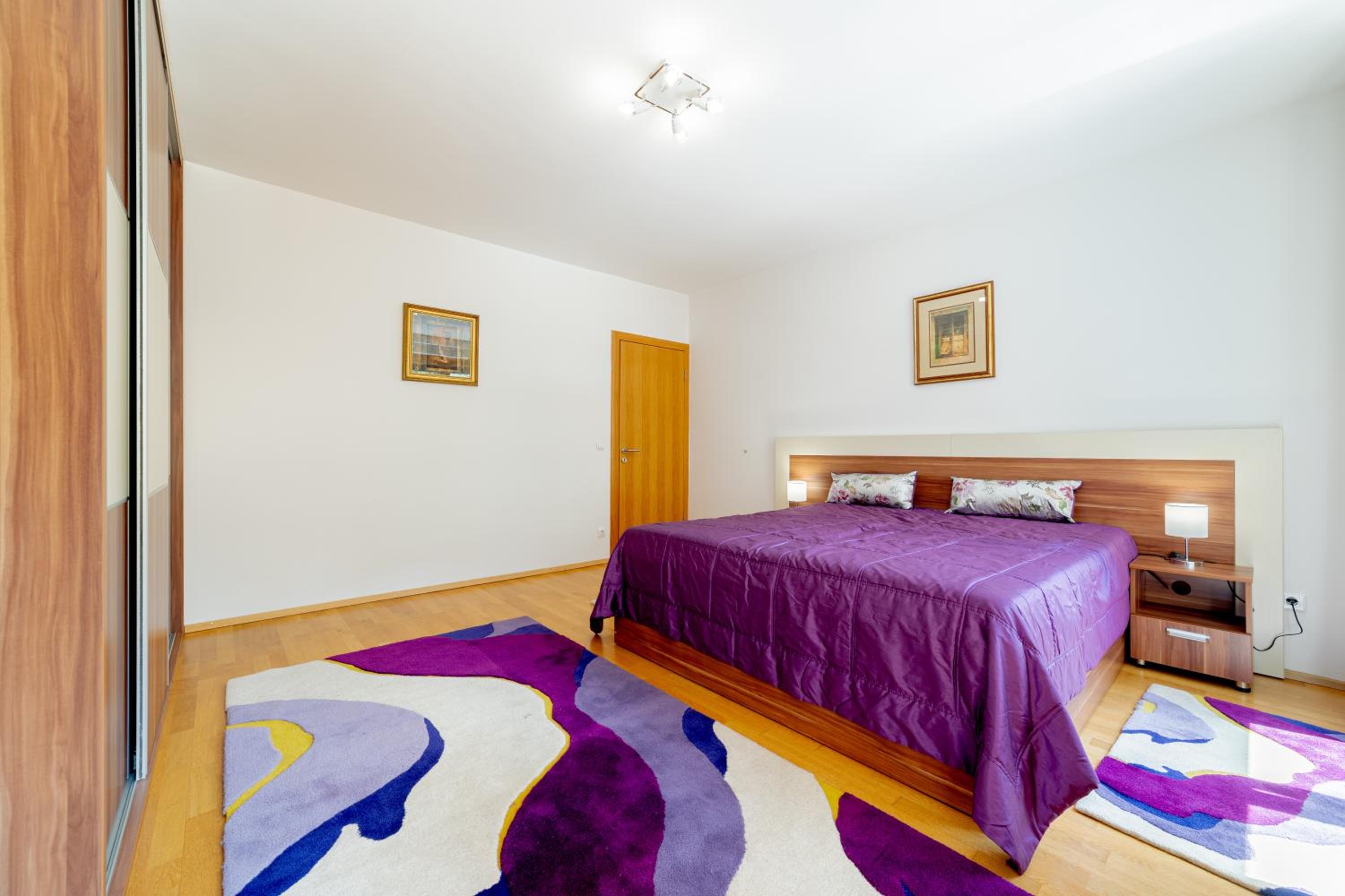 Skenderpasina Skyline 2-bedroom apartment with balcony