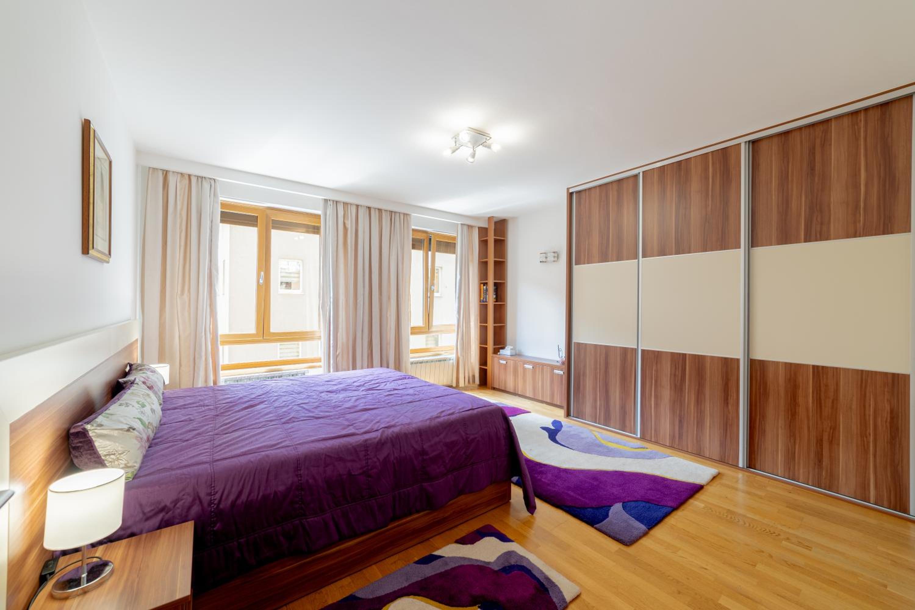 Skenderpasina Skyline 2-bedroom apartment with balcony