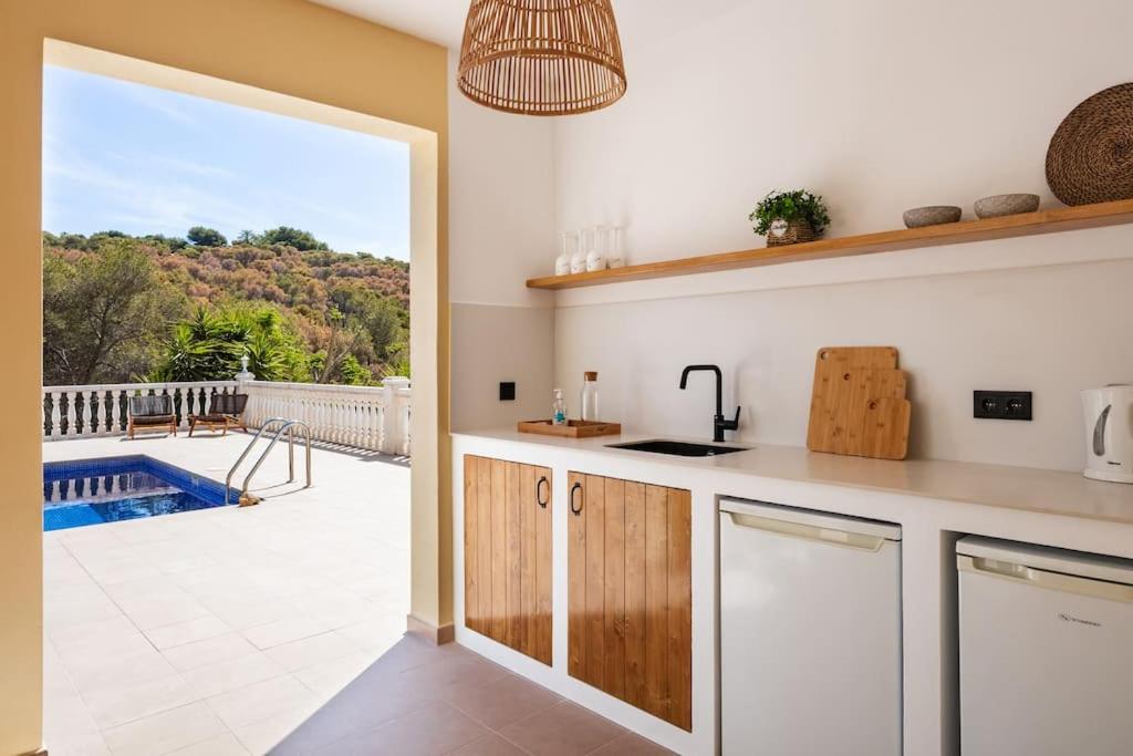 Villa Llesna 5 bedroom villa in Javea view 2