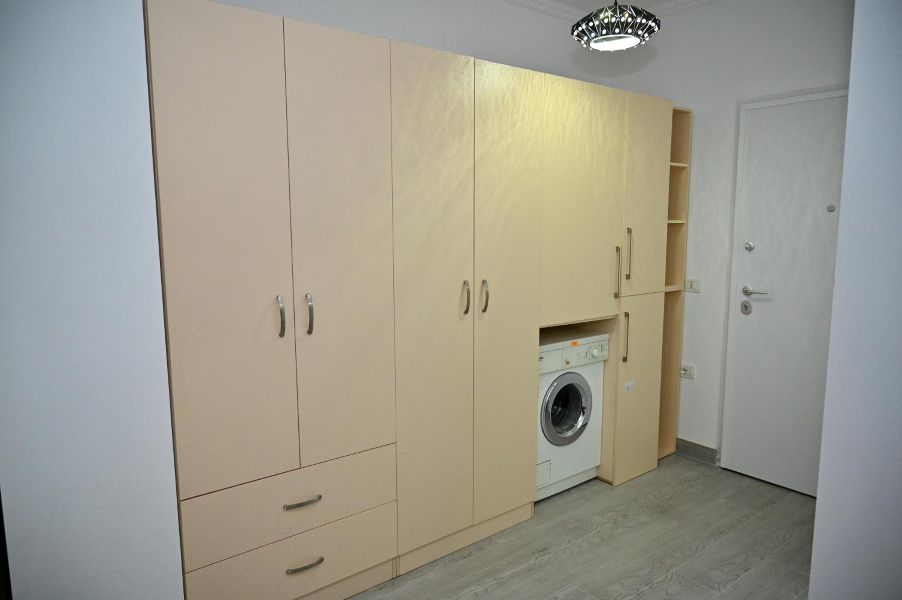 Elite Apartments