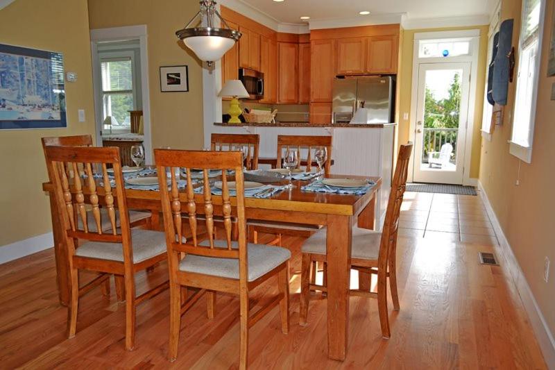 Beachcomber at Seabrook Hospitality view 5