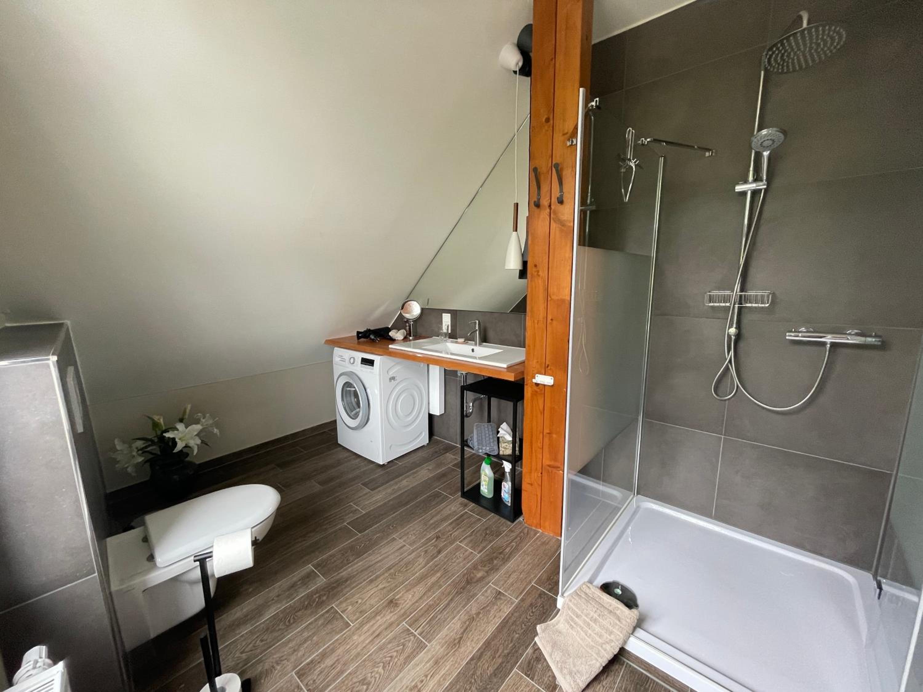 Luxus Lindenhof Apartments -Ferienwohnungen in Friesland an der Nordsee am Naturschutzgebiet Urwald