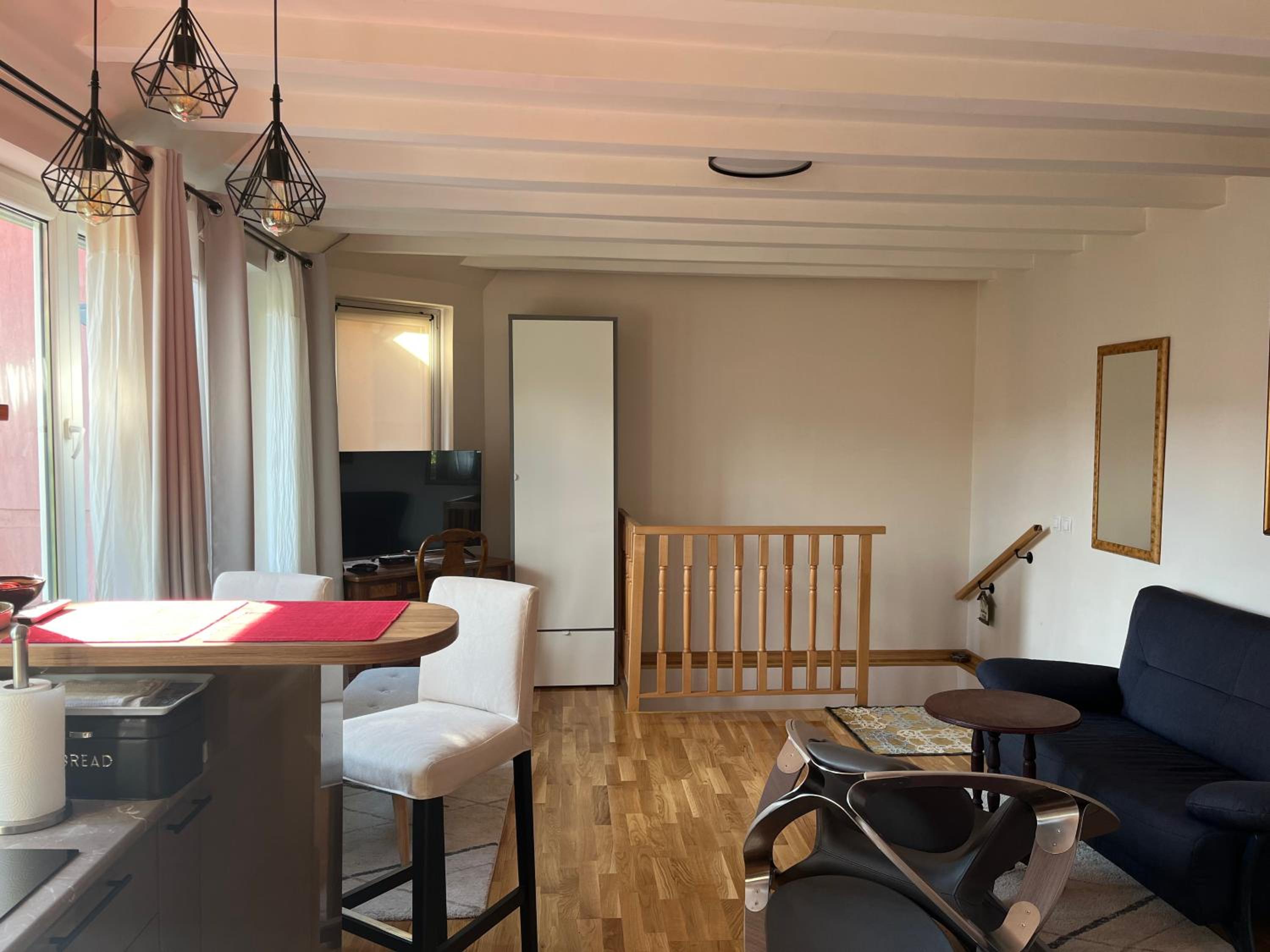 ZeMoon Apartment view 5