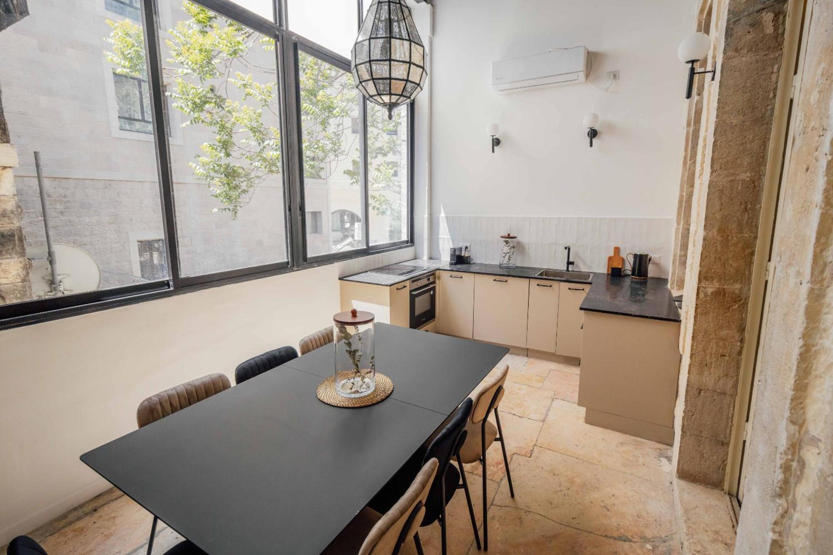 Unique 4 Bedroom - Next Mamilla view 5