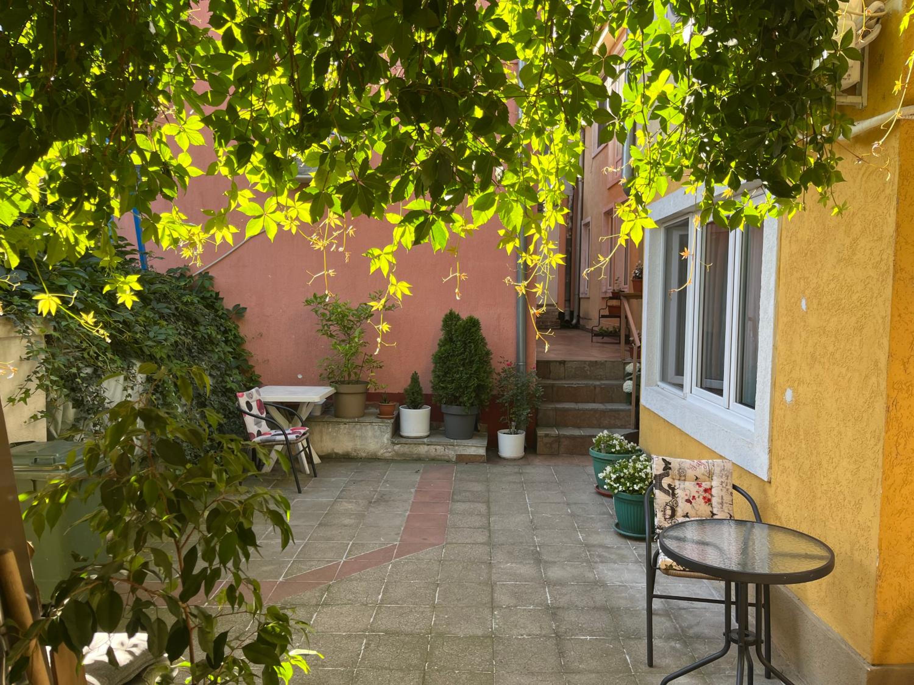 ZeMoon Apartment view 3