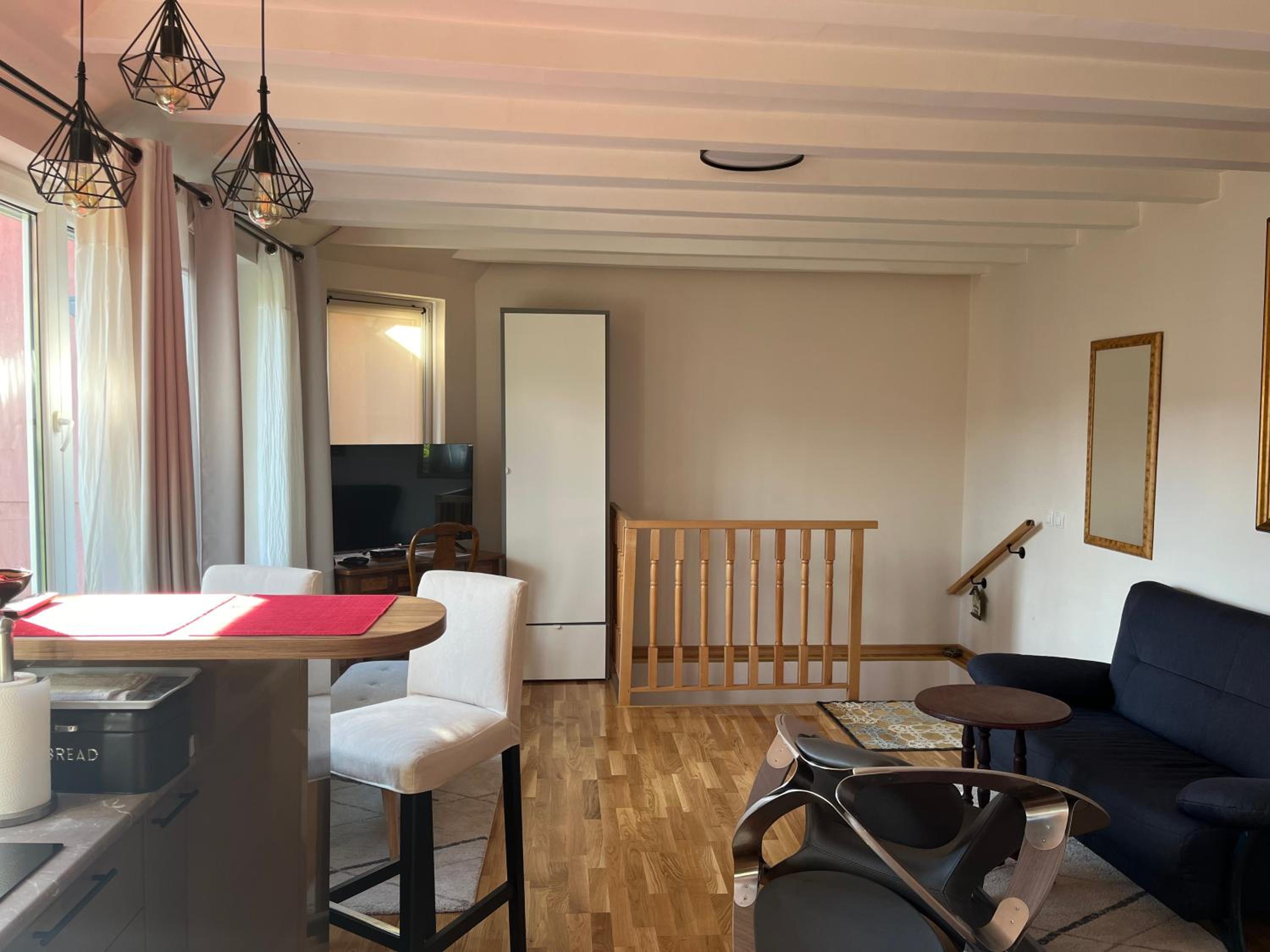 ZeMoon Apartment view 2