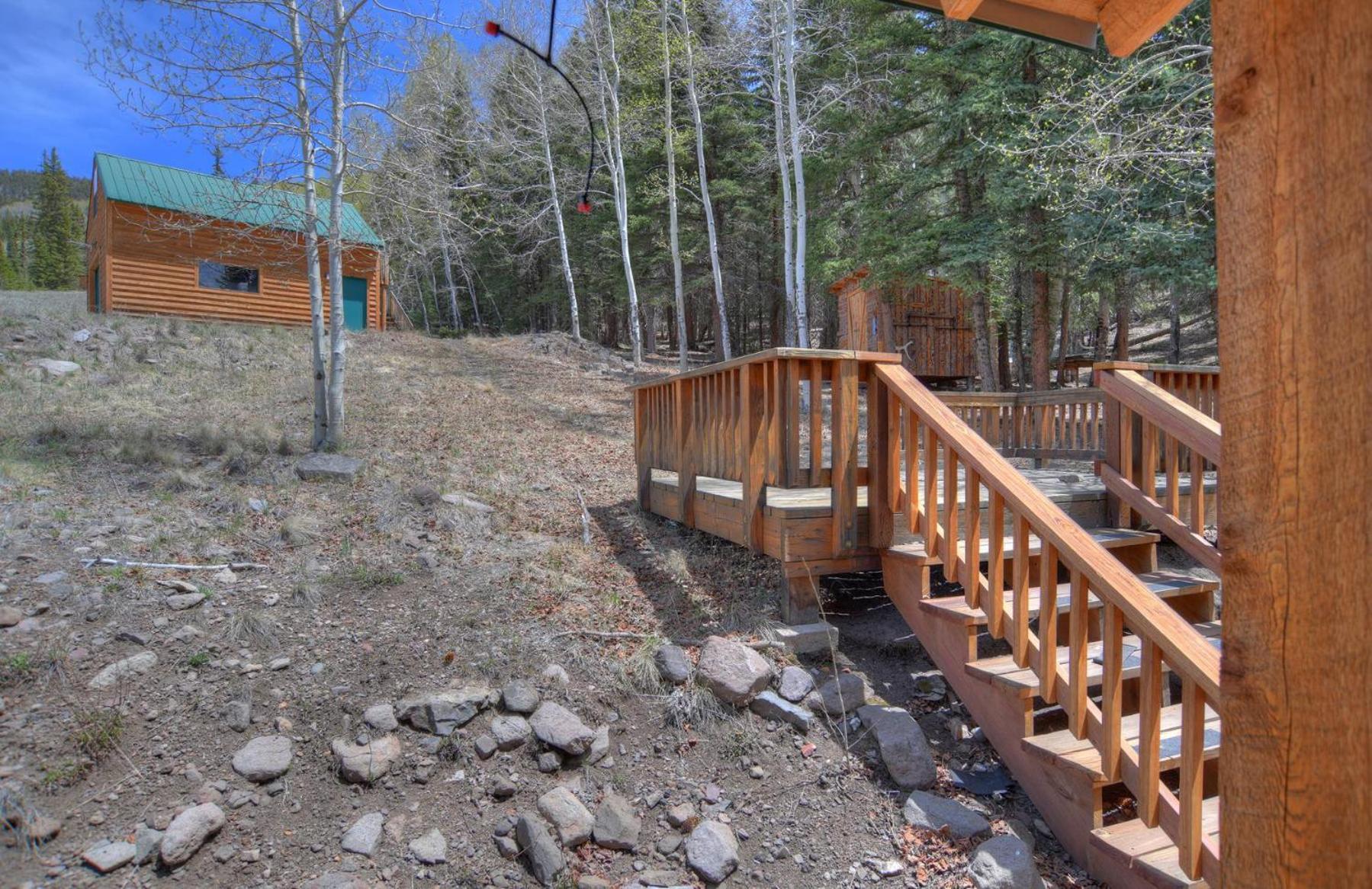 Secluded Mountain Getaway view 4