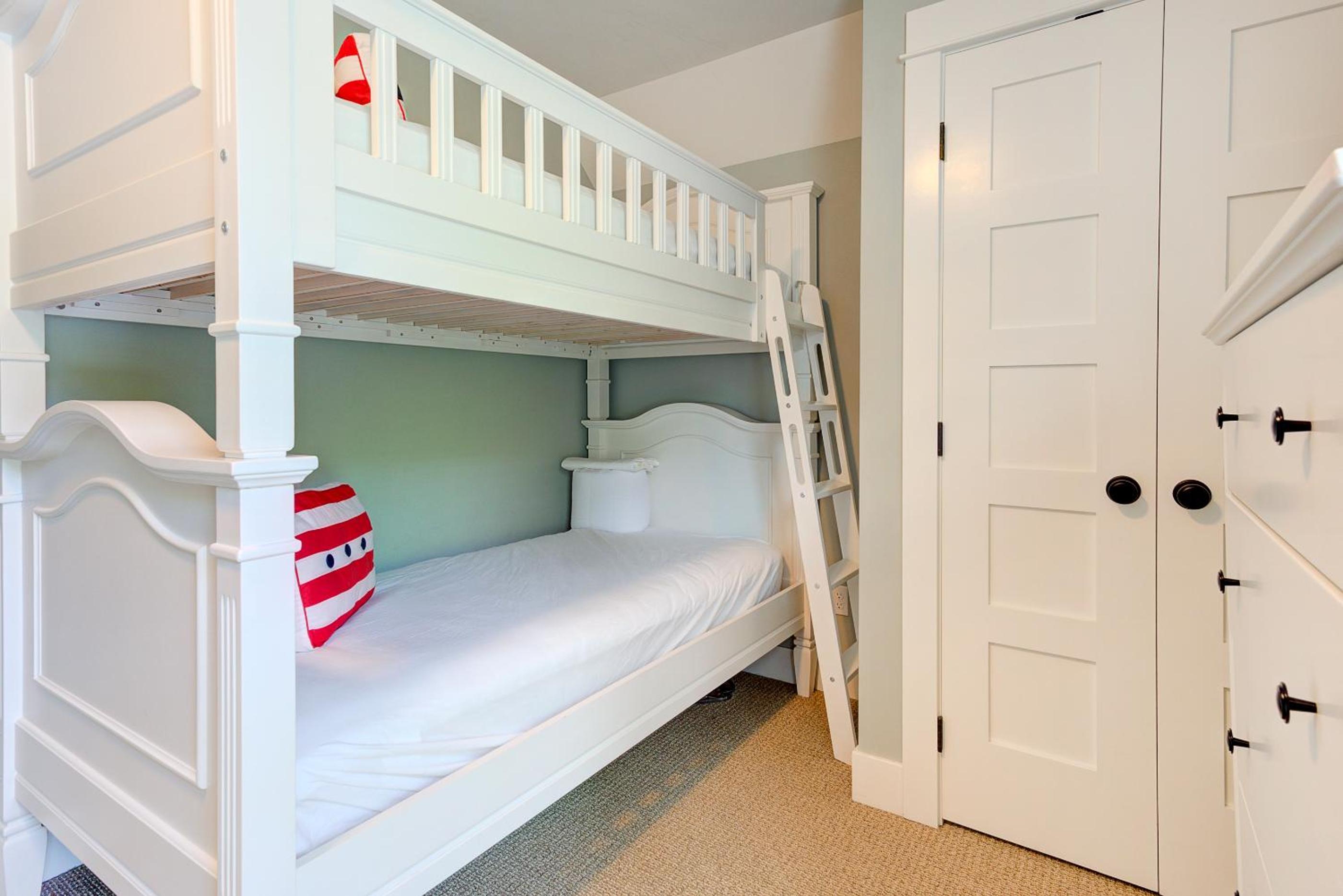 Vitamin Sea by Seabrook Hospitality view 5