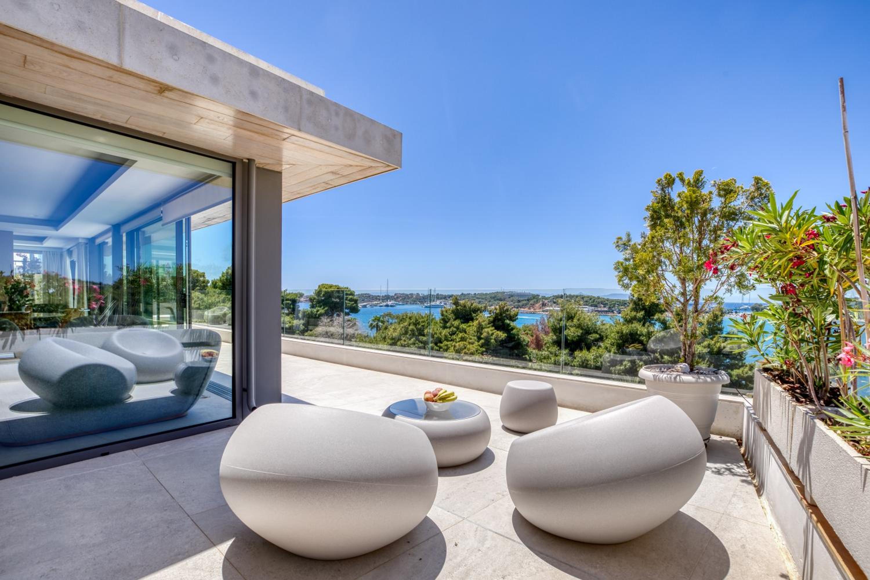 South Blue Luxury Penthouse
