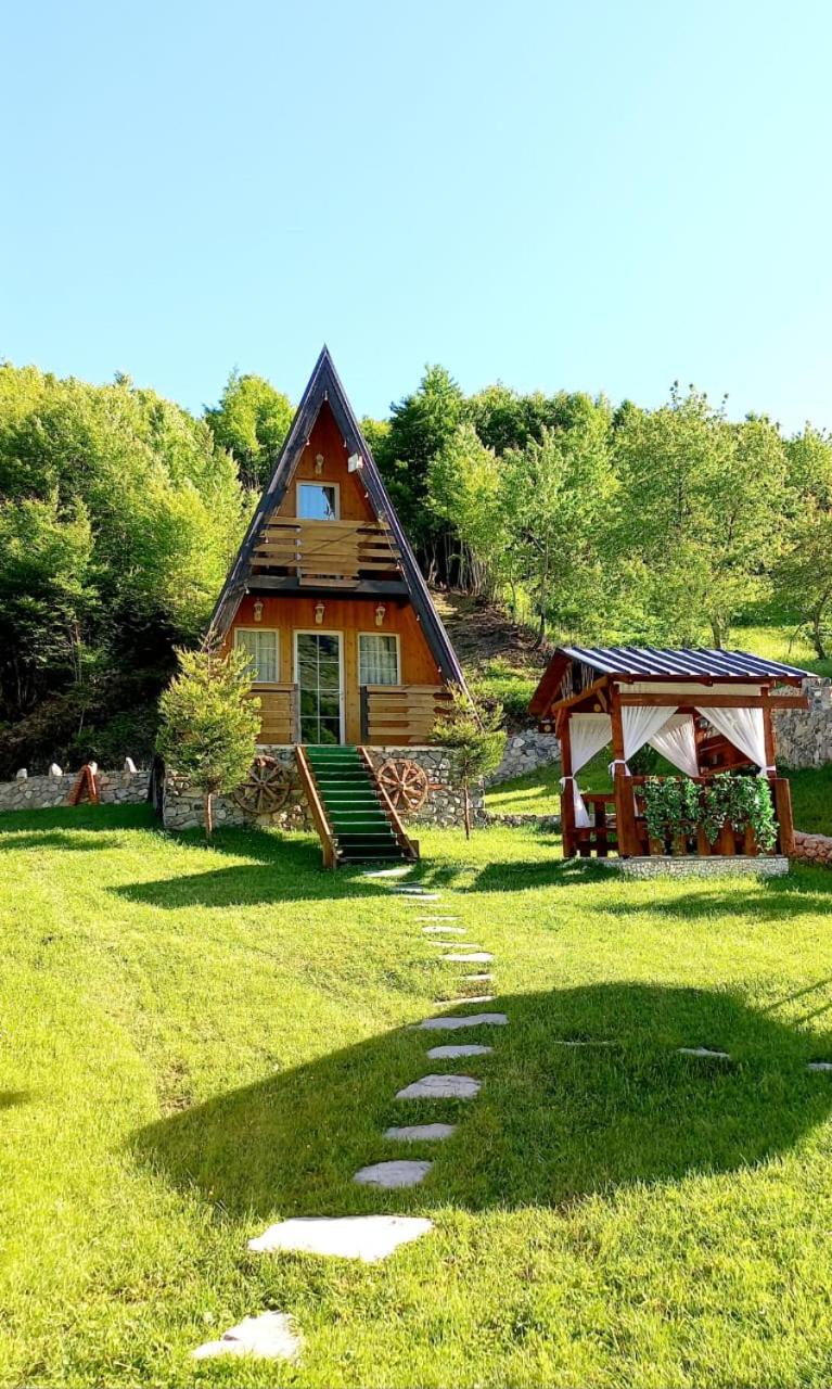 Vilat Pllumaj