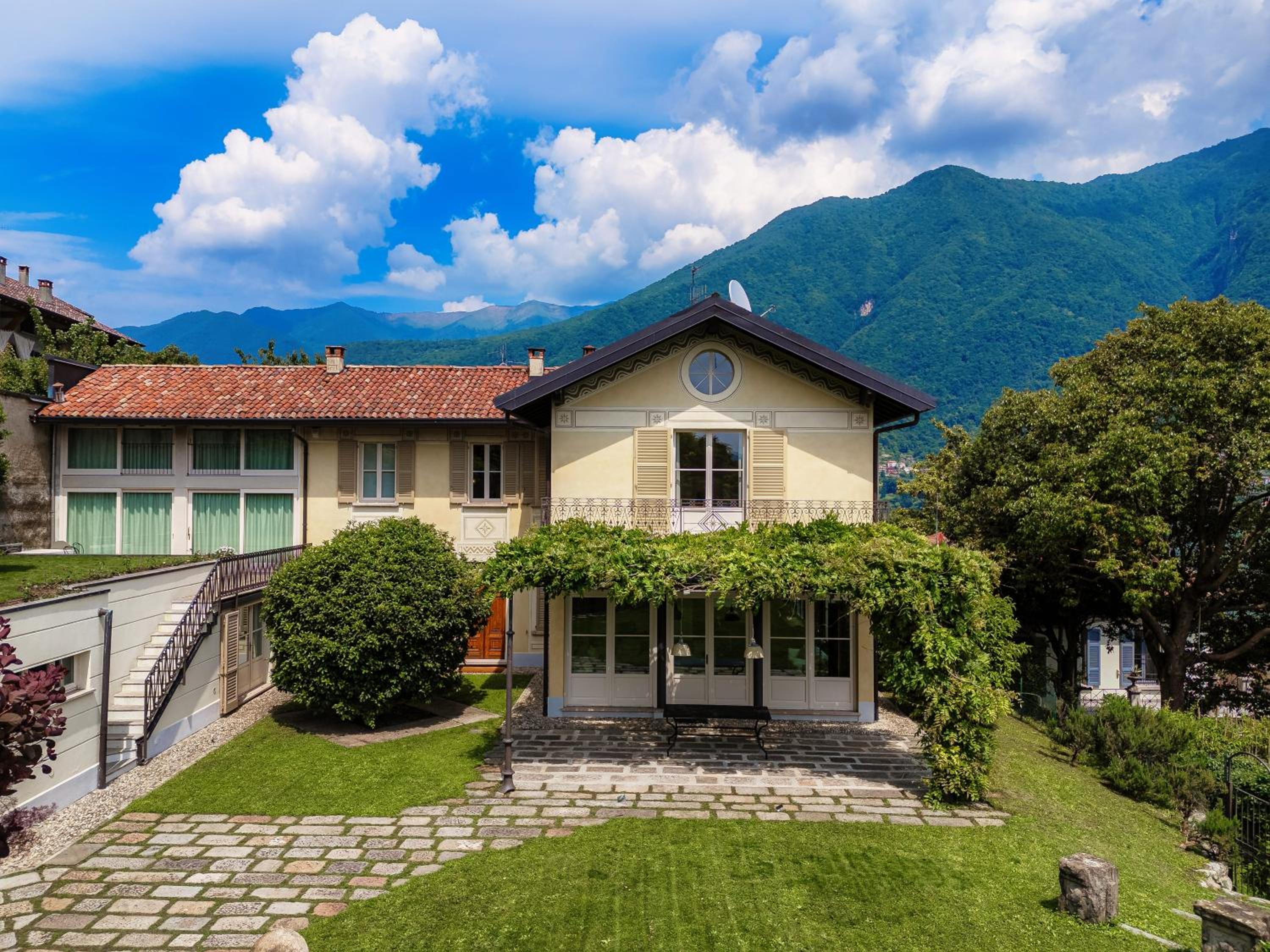 Villa Edmonda - by MyHomeInComo