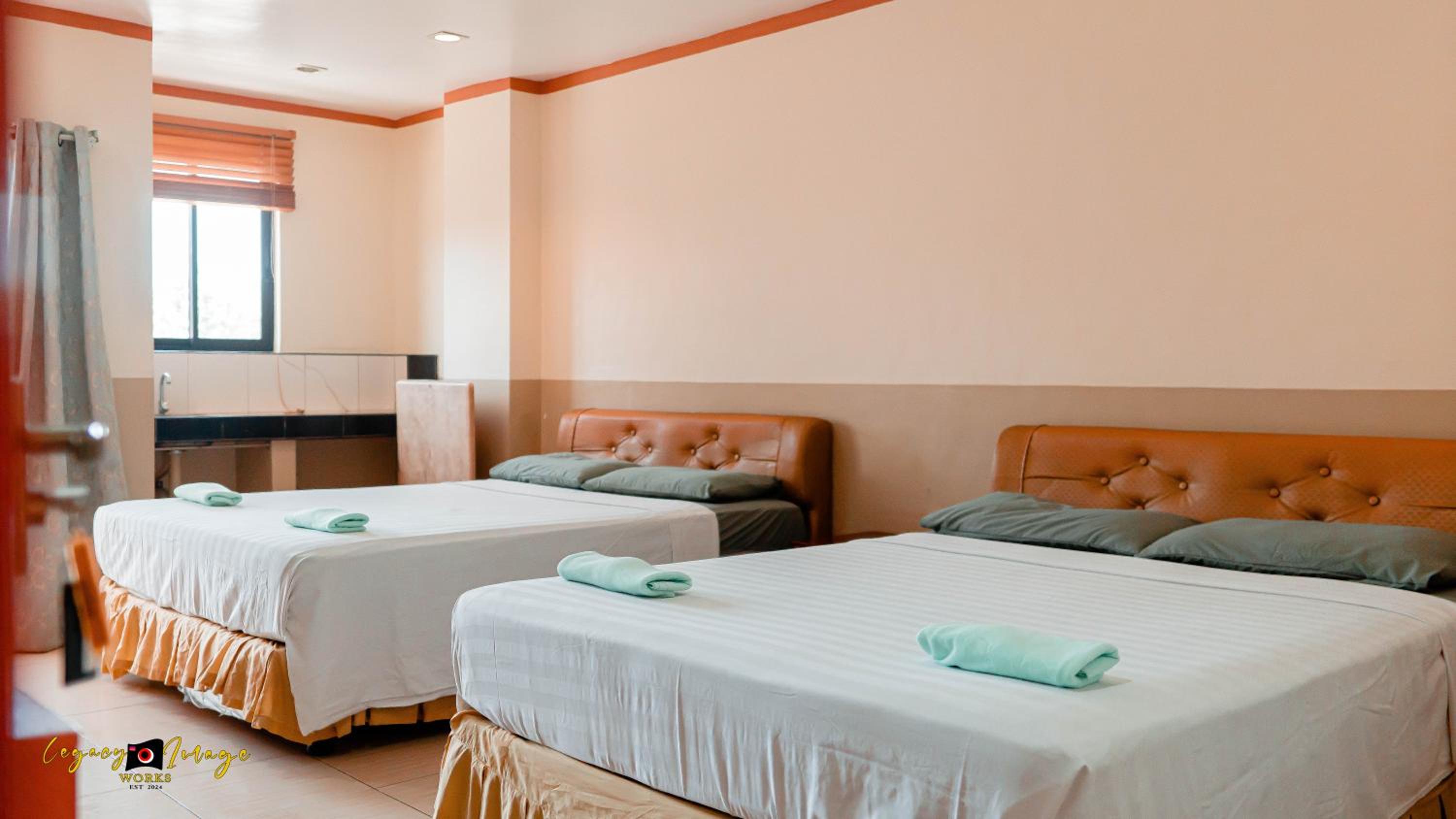 Imperial Ridge Pension House - Property Image 4