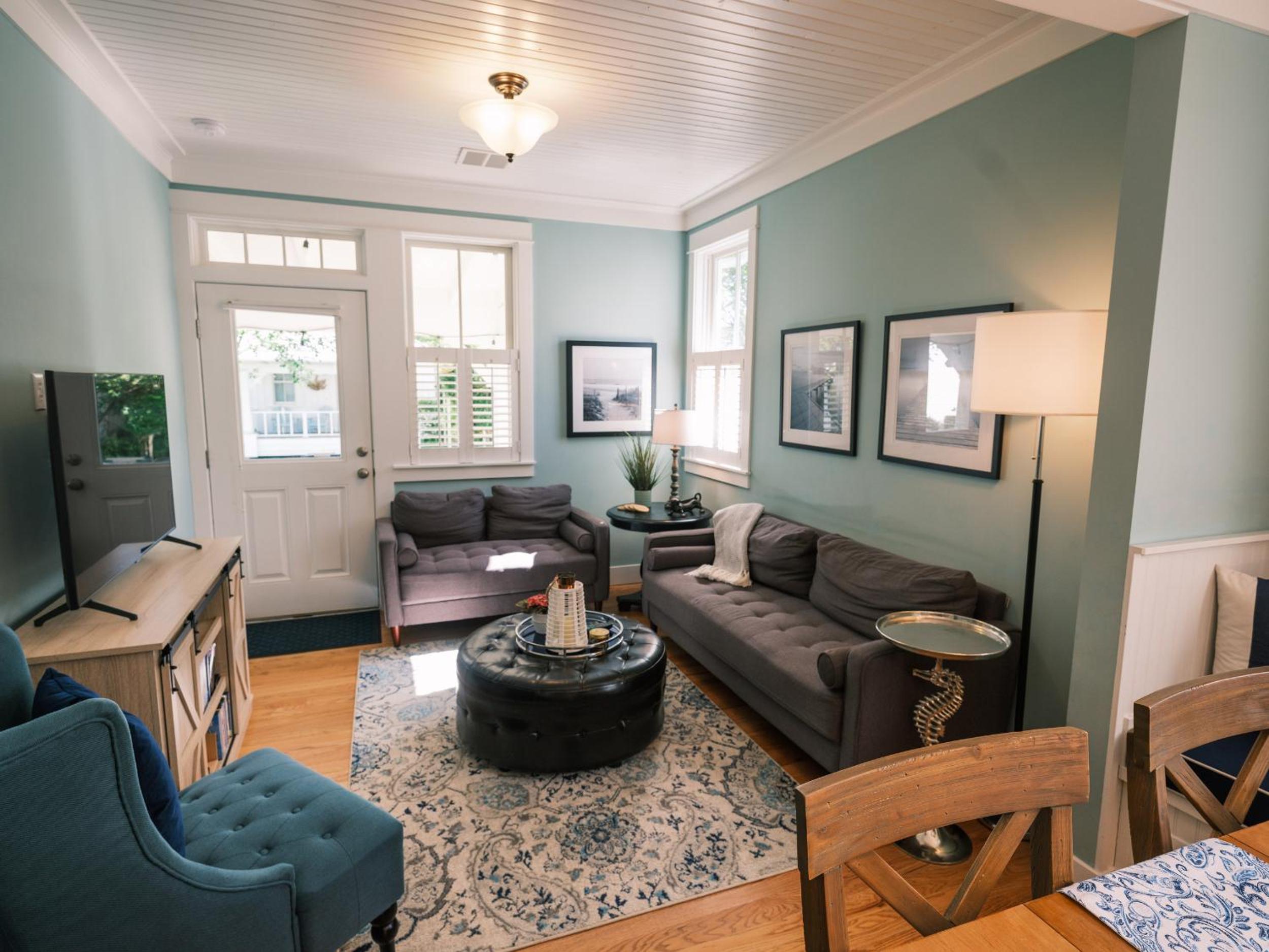 Periwinkle Cottage by Seabrook Hospitality