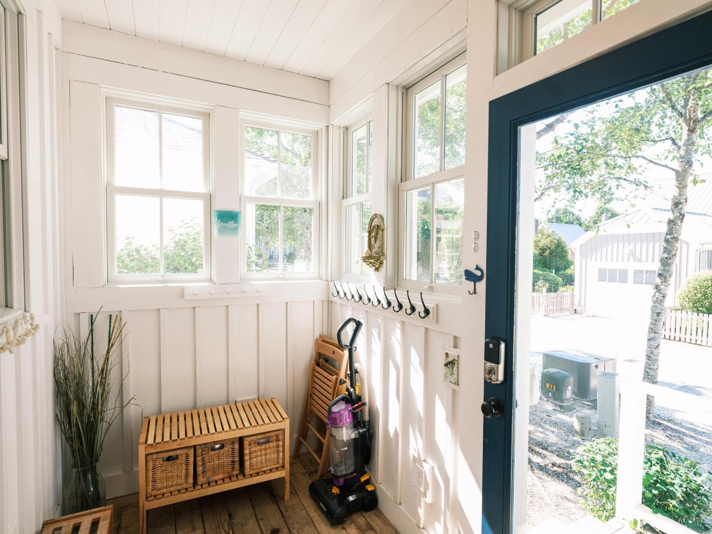 Periwinkle Cottage by Seabrook Hospitality