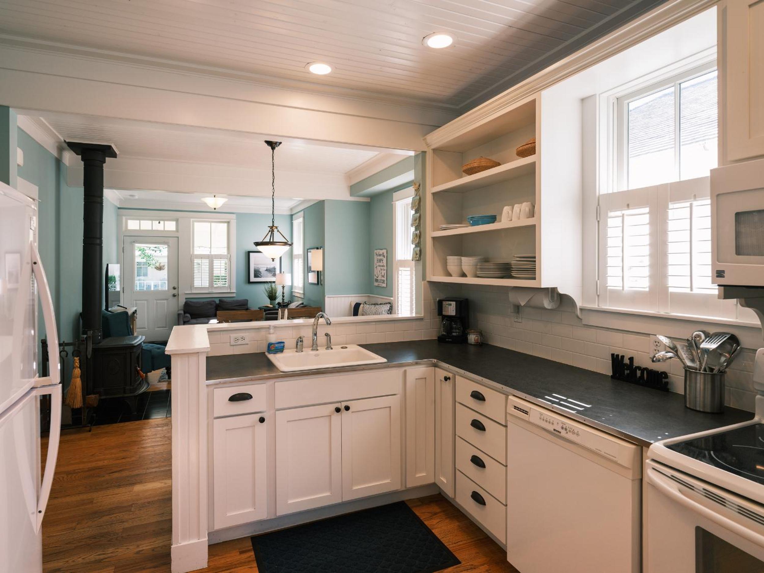 Periwinkle Cottage by Seabrook Hospitality