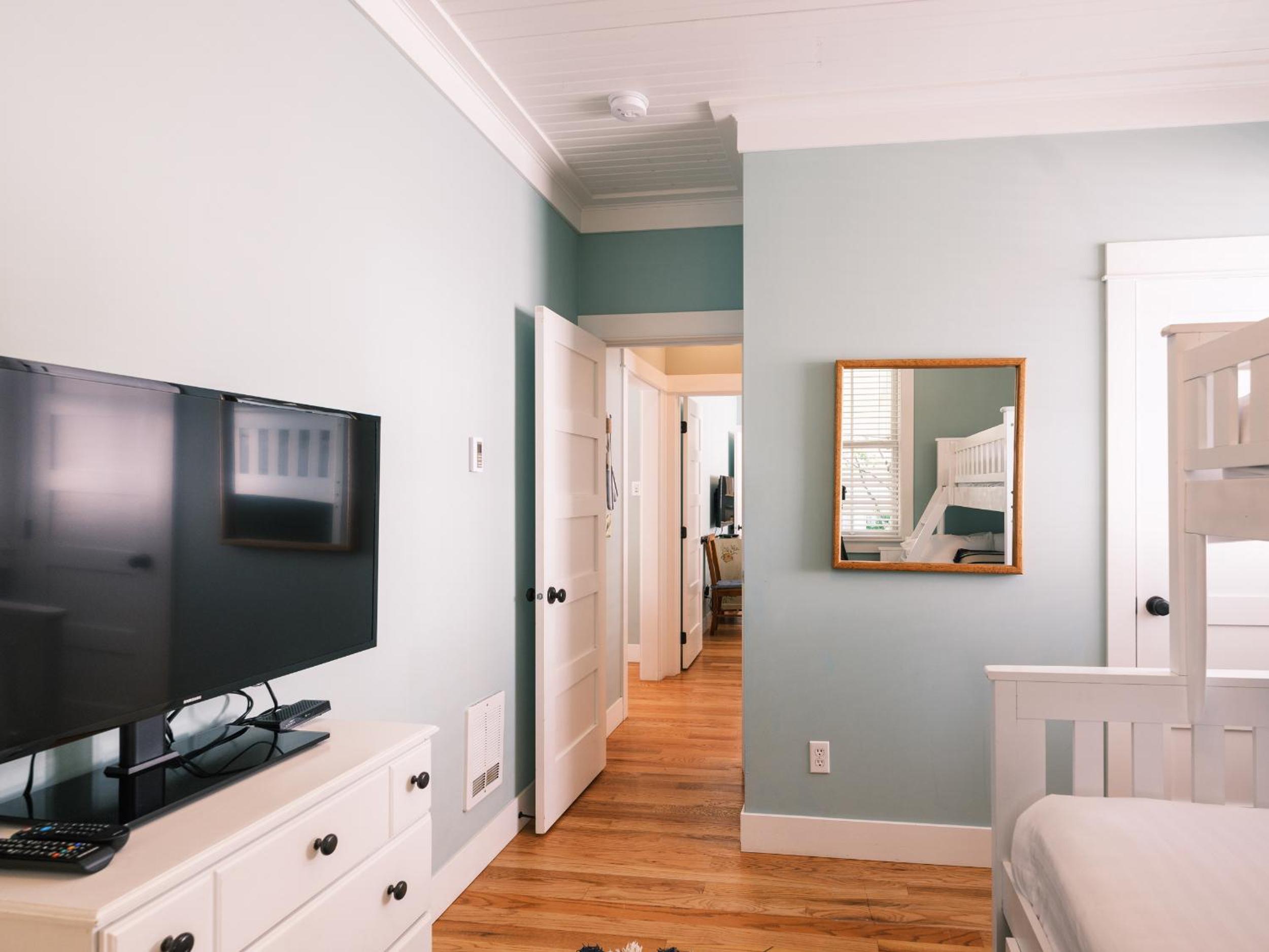 Periwinkle Cottage by Seabrook Hospitality