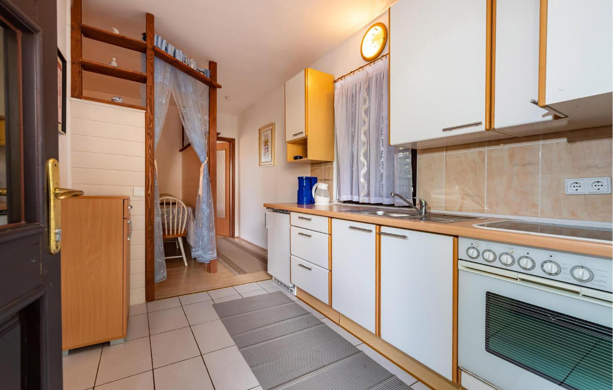 Amazing Apartment In Rovanjska With Wifi view 3