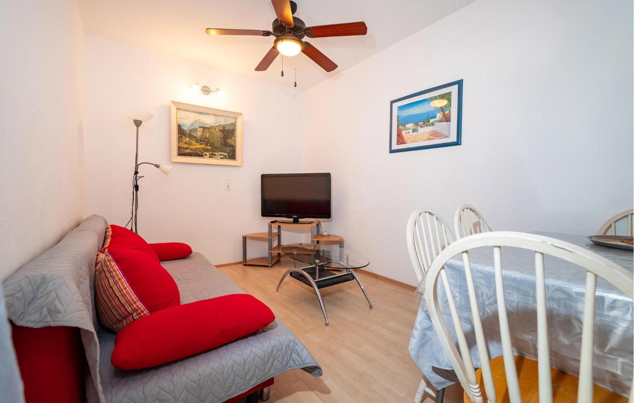 Amazing Apartment In Rovanjska With Wifi view 4