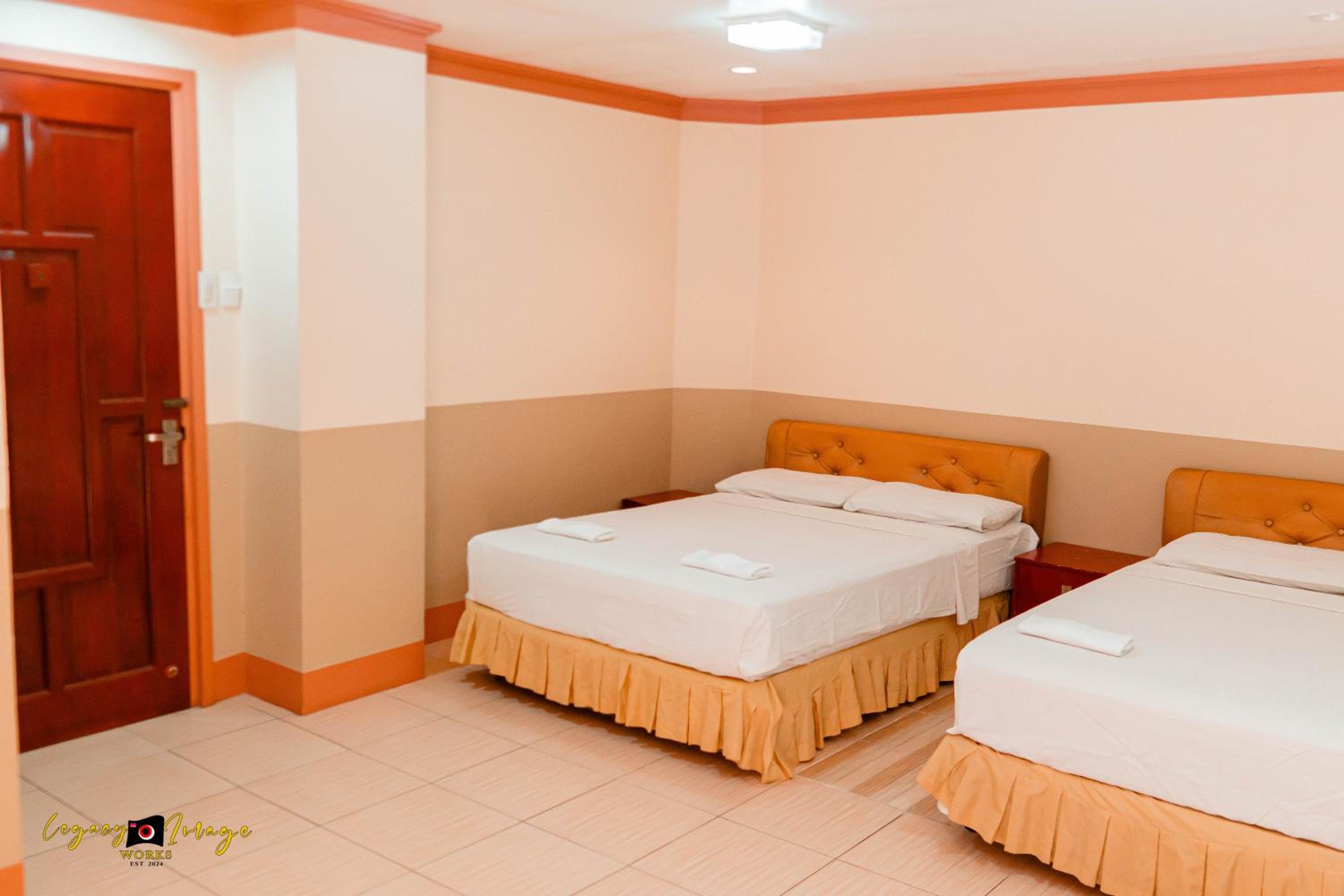 Imperial Ridge Pension House - Property Image 1