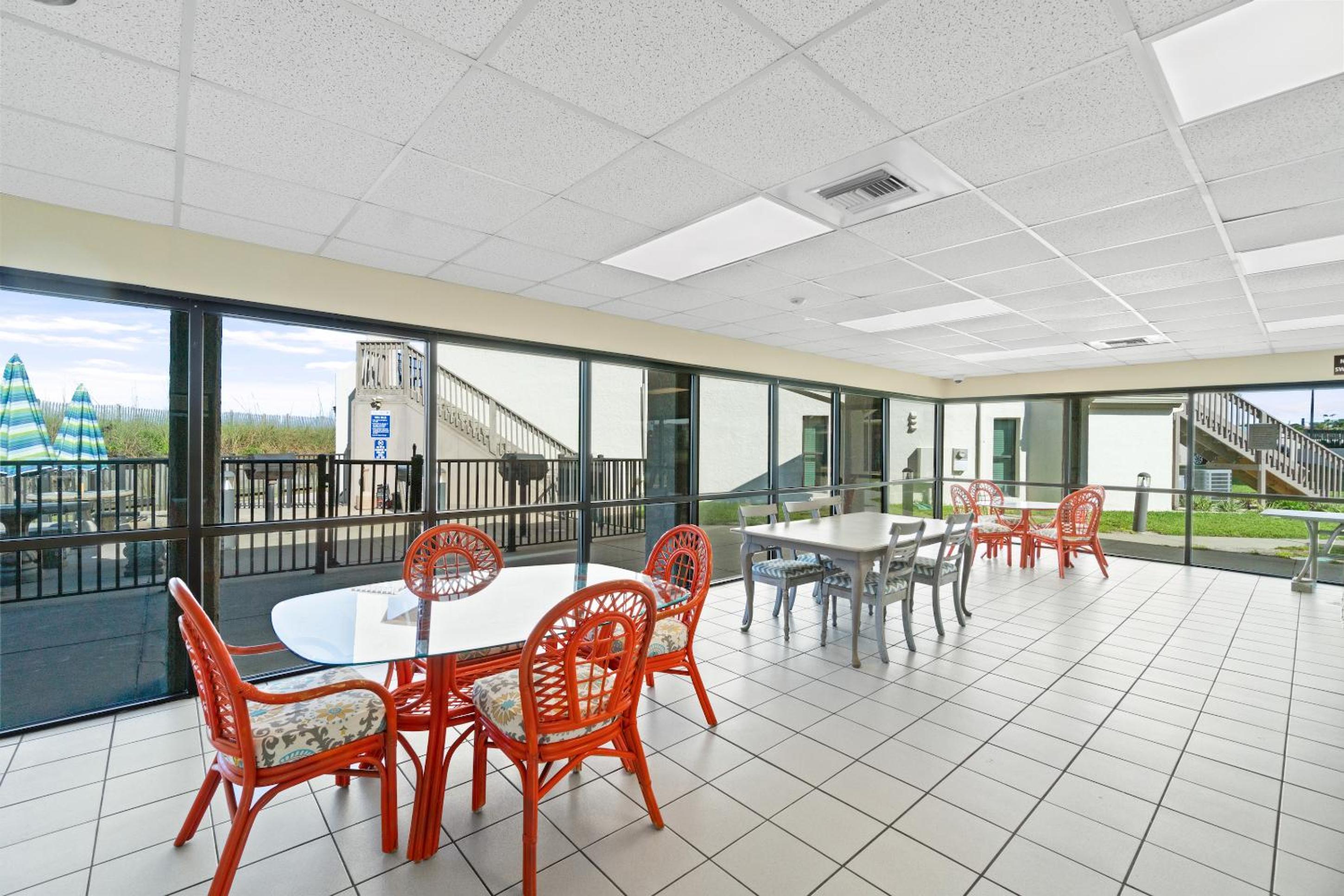 Sugar Beach Resort by Panhandle Getaways