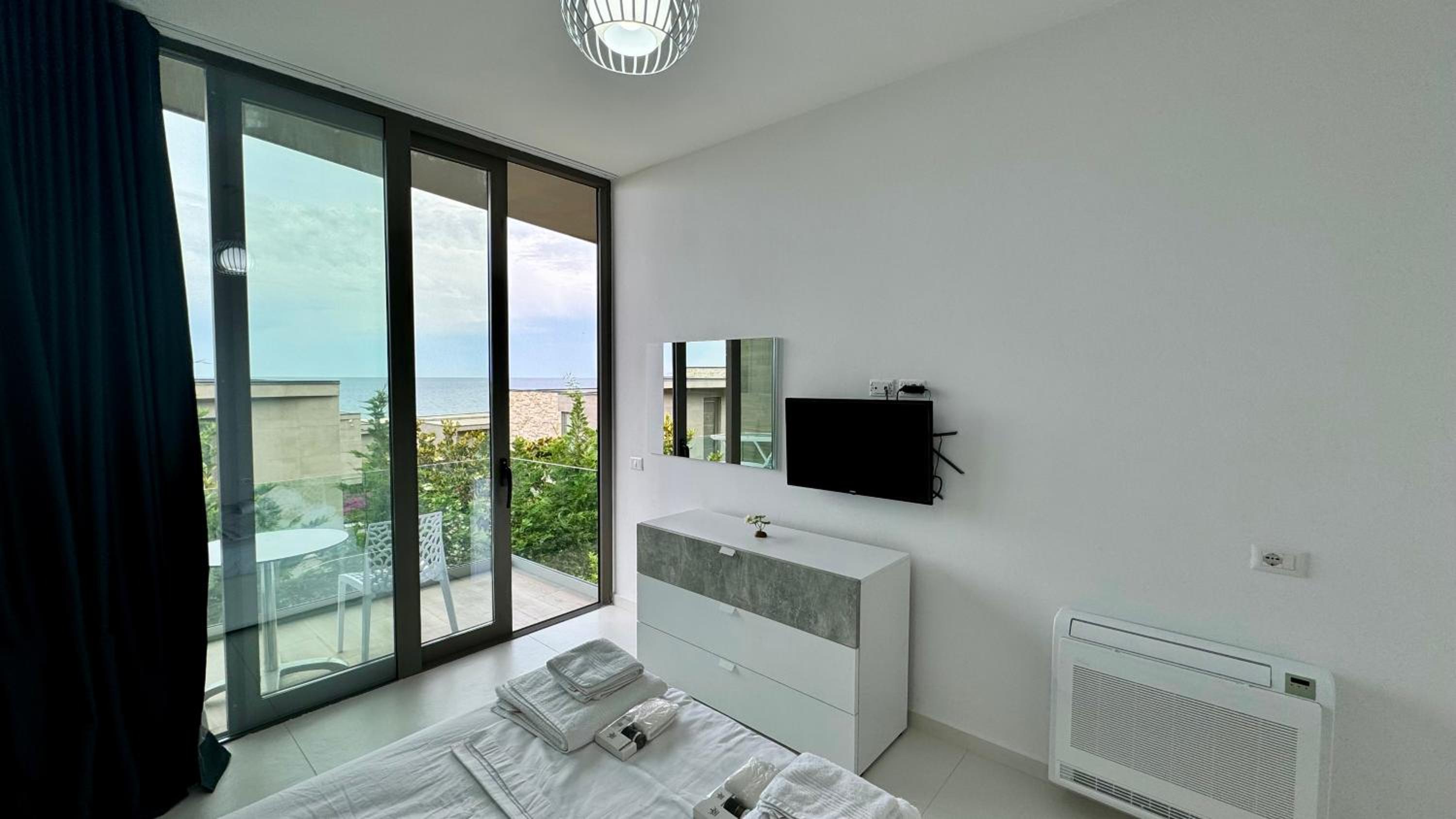 London Villa Olea Residence Drimades