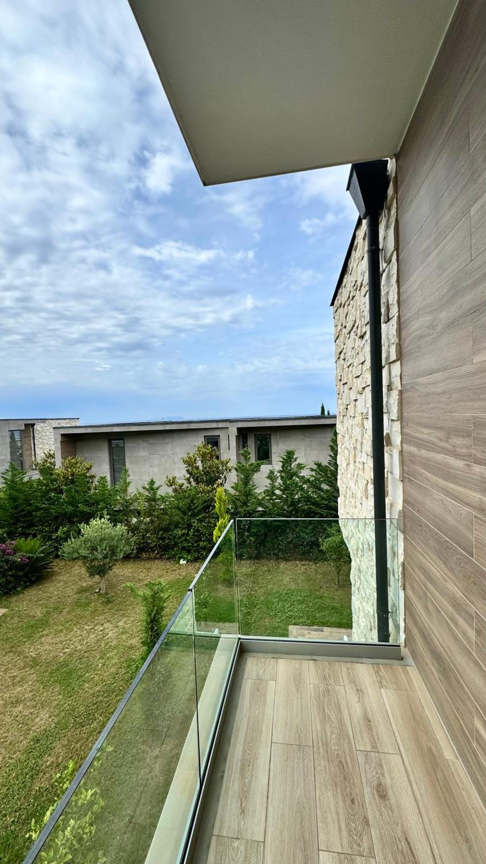 London Villa Olea Residence Drimades