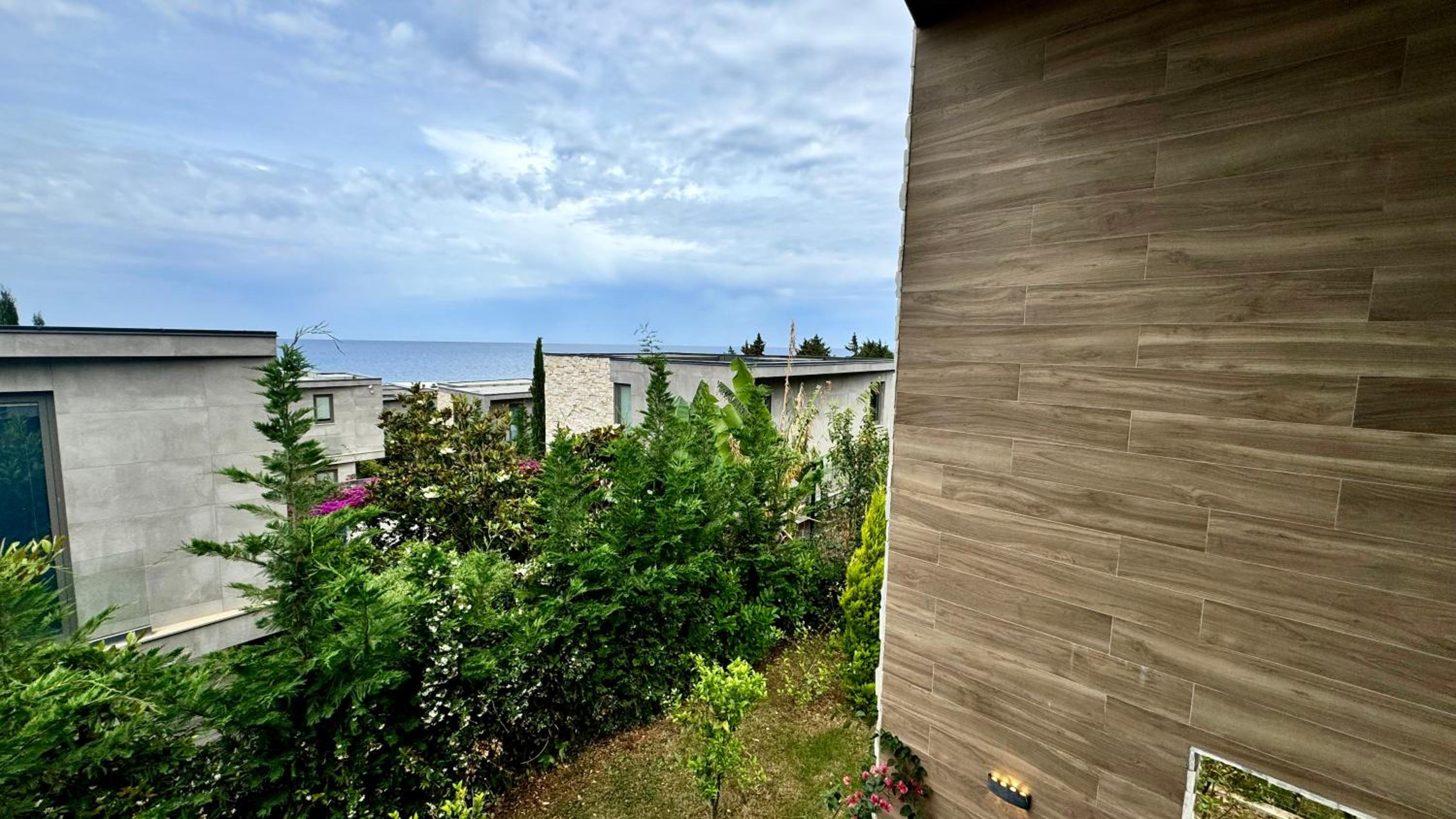 London Villa Olea Residence Drimades