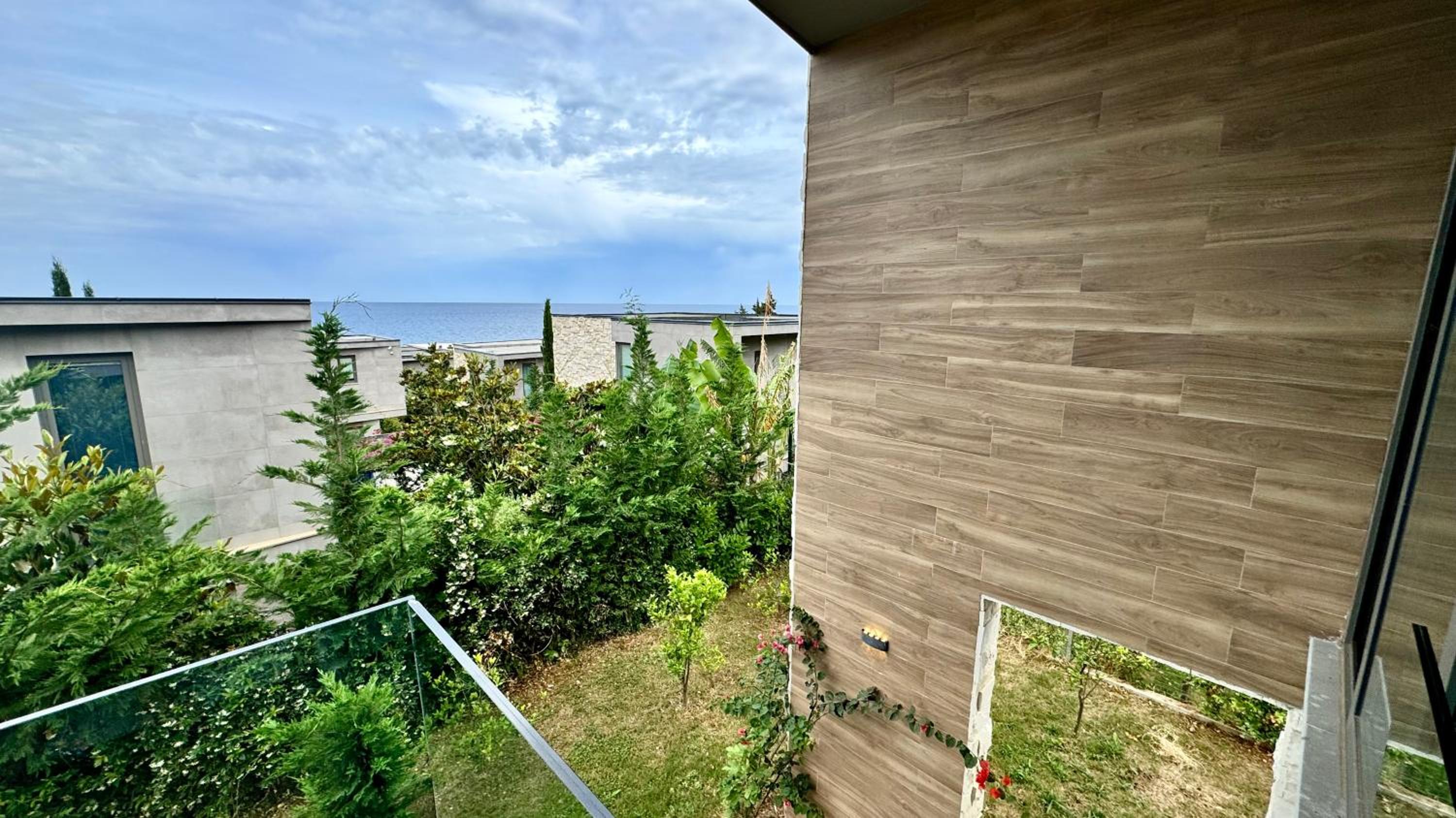 London Villa Olea Residence Drimades