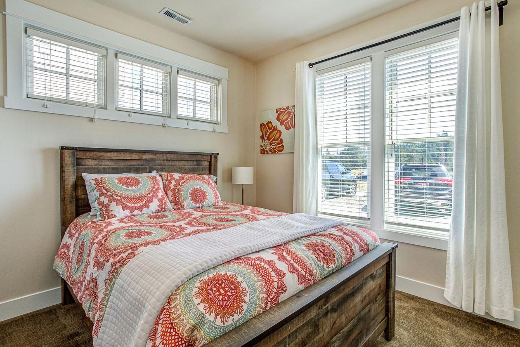 Whispering Sands by Seabrook Hospitality