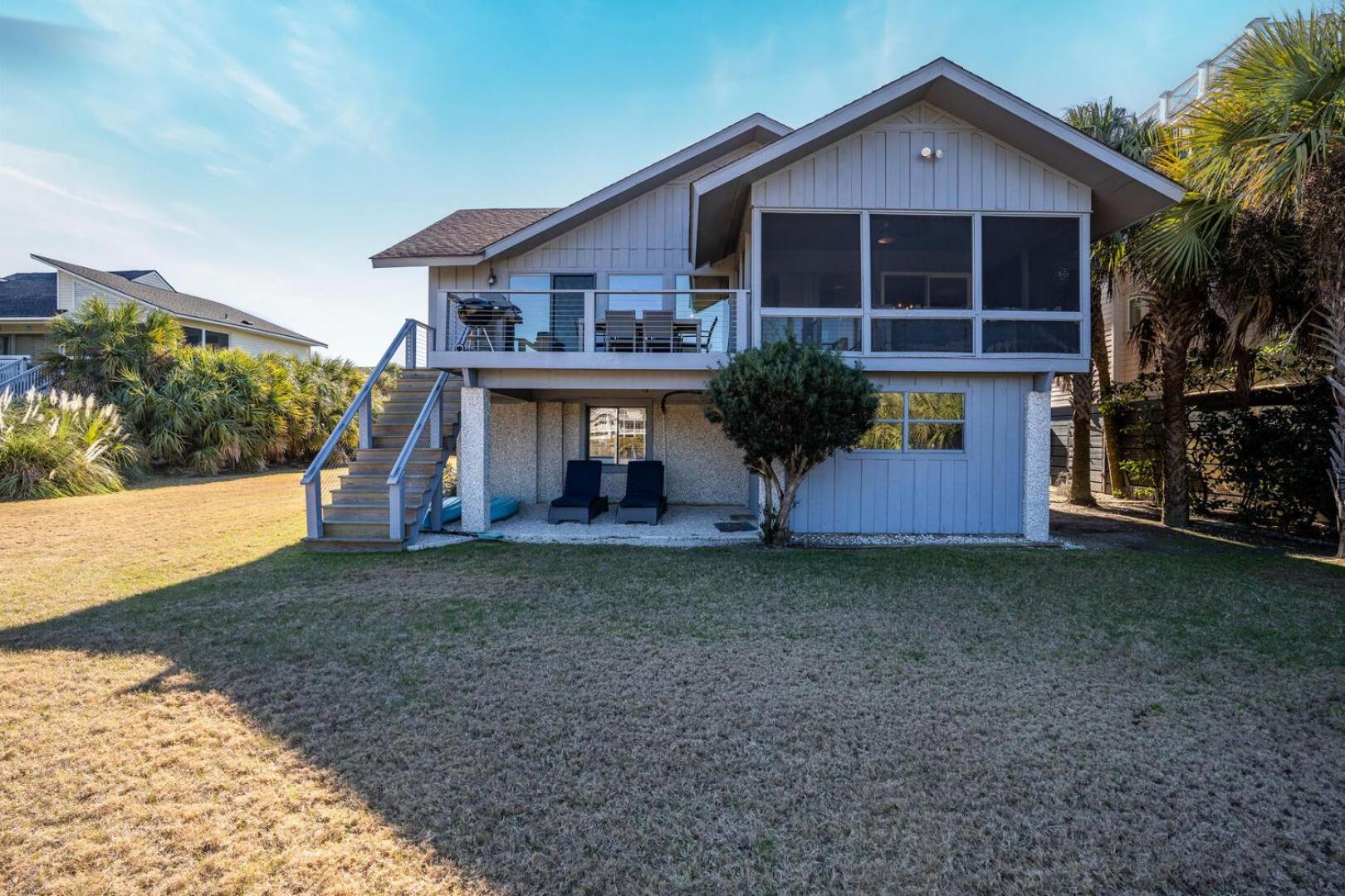 453 Tarpon Blvd