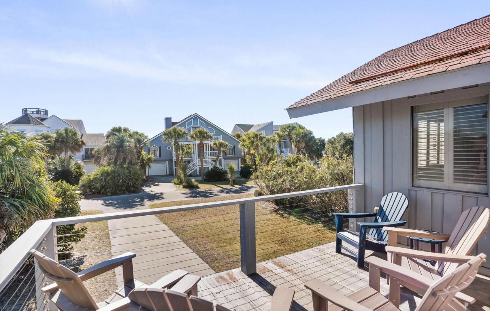 453 Tarpon Blvd
