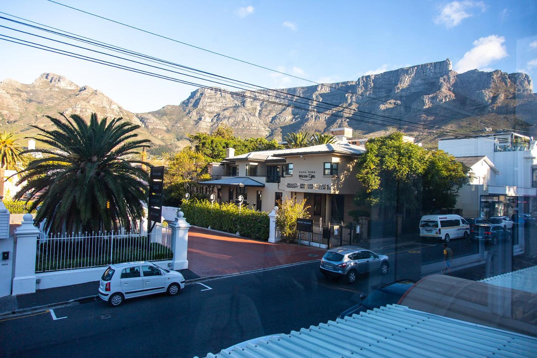 Kloof Street Studio With Mountain Views-Explore Cape Town's Coolest Street view 5