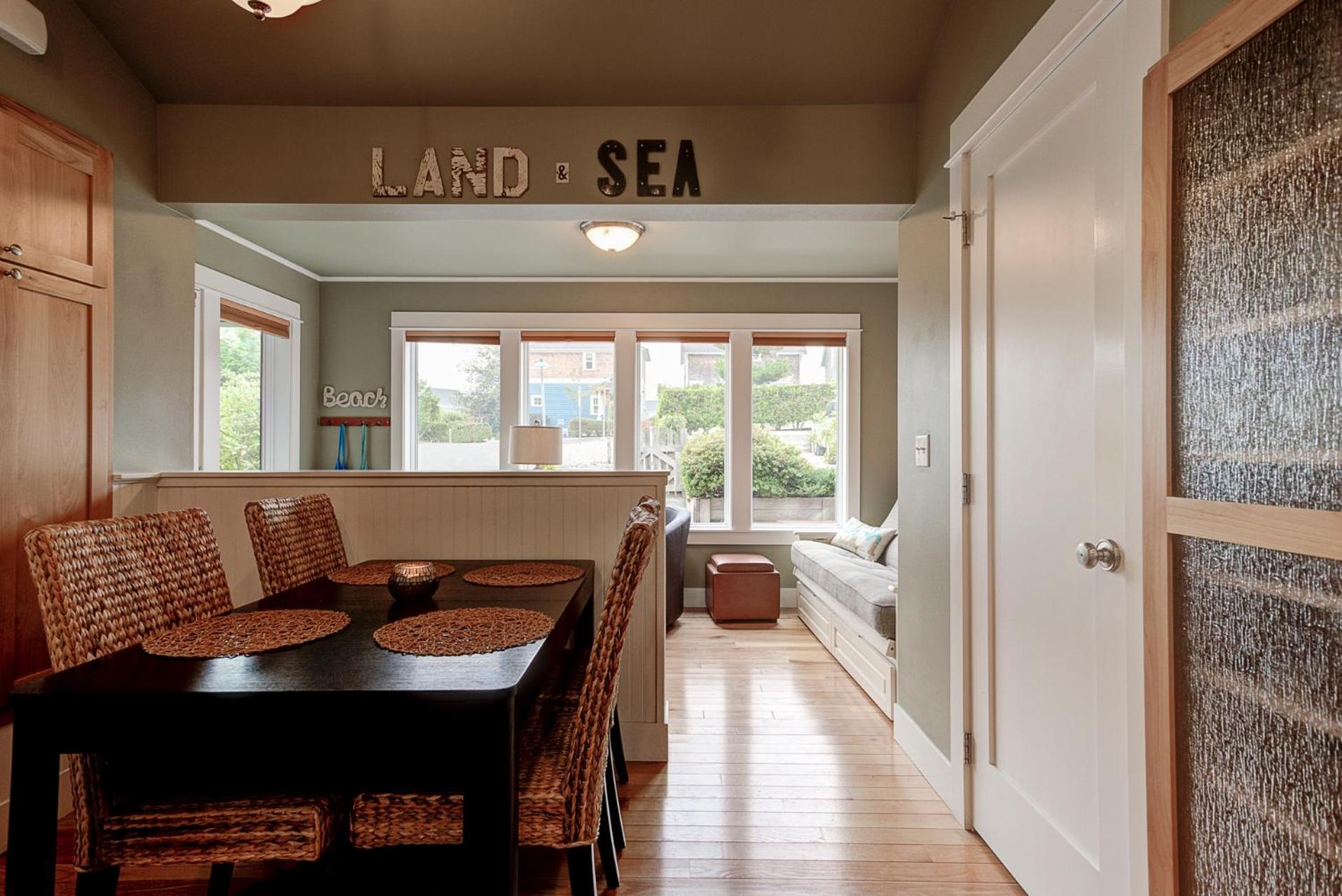 Woodland Cottage by Seabrook Hospitality