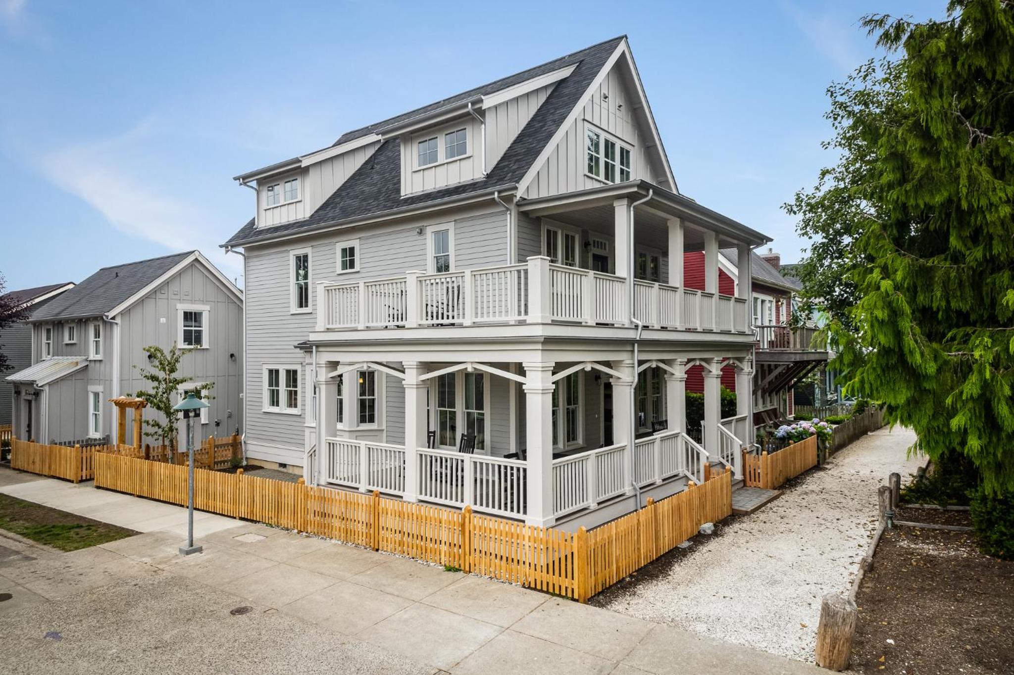 Y Knott by Seabrook Hospitality view 2