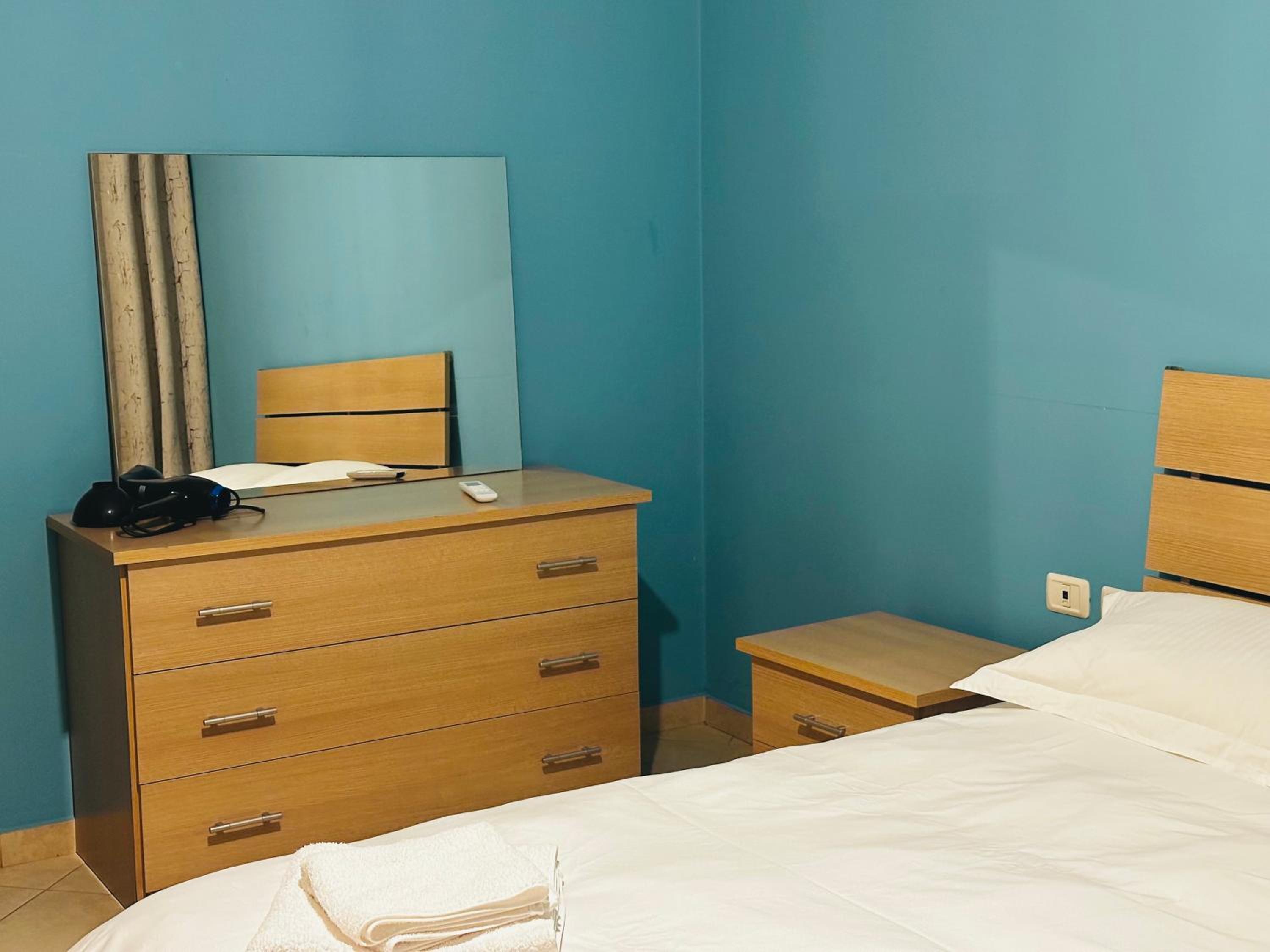Quiet & spacious city center apartment - 4 min walk