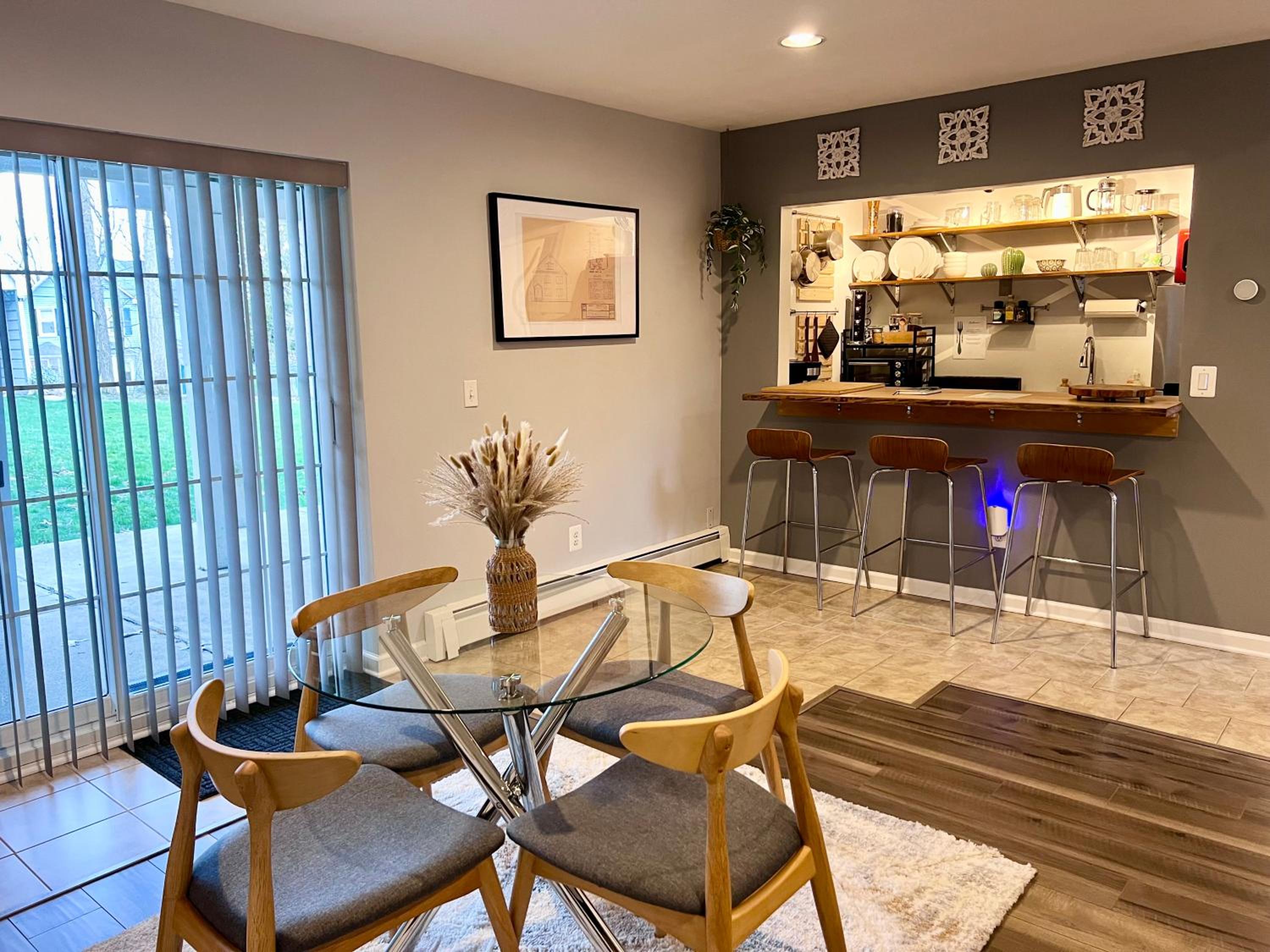 Spacious Retreat Close to Nature - Property Image 11