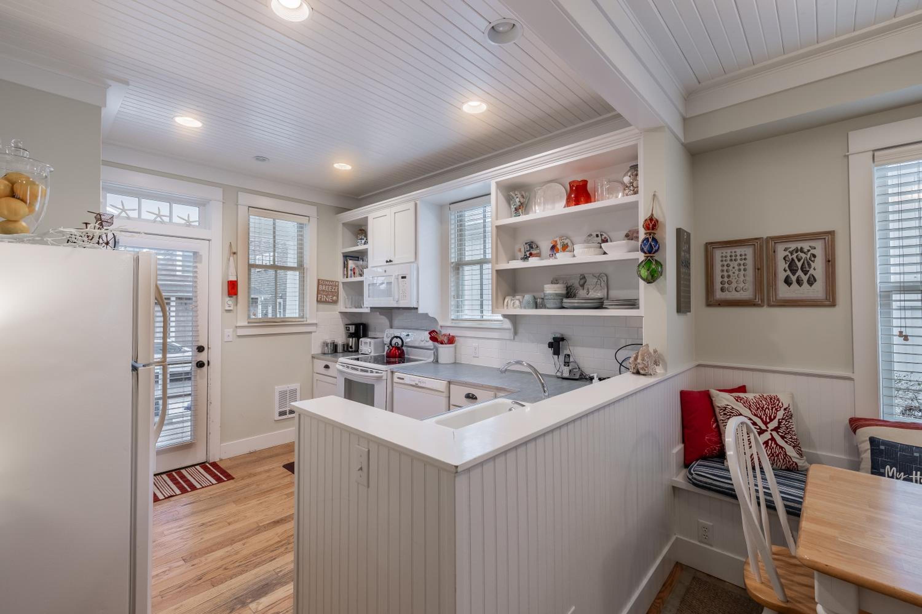 Zinnias Cottage by Seabrook Hospitality