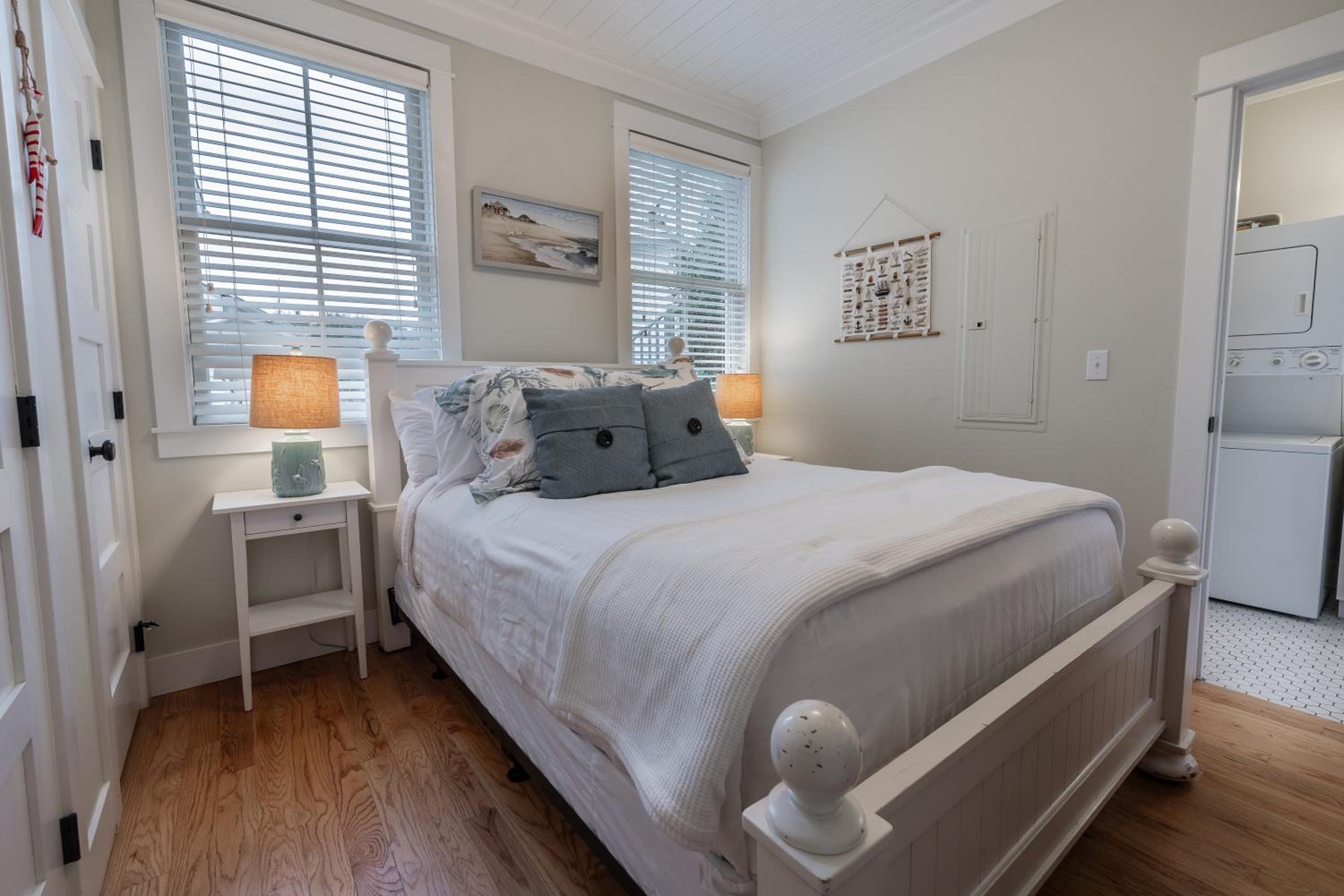 Zinnias Cottage by Seabrook Hospitality