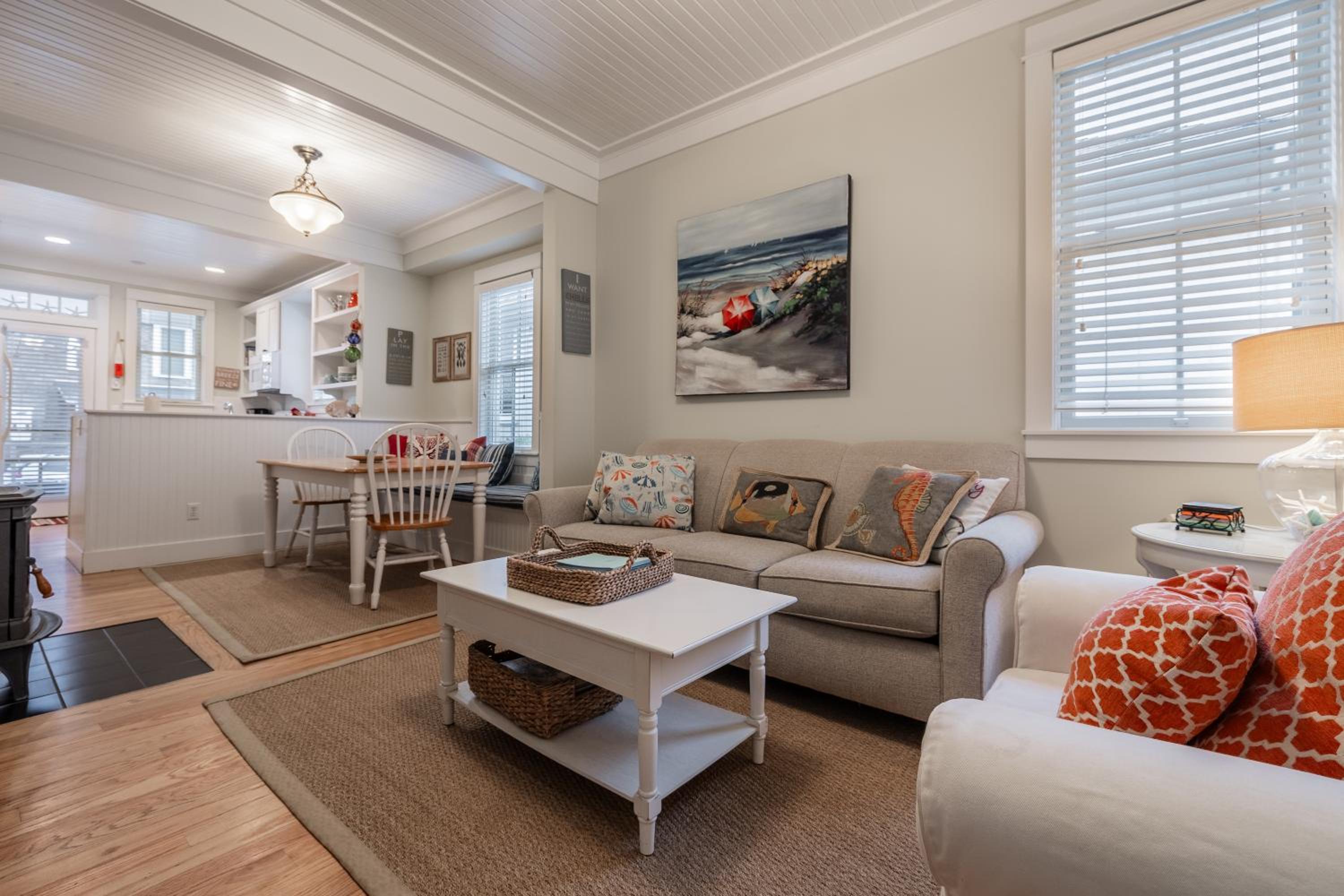 Zinnias Cottage by Seabrook Hospitality