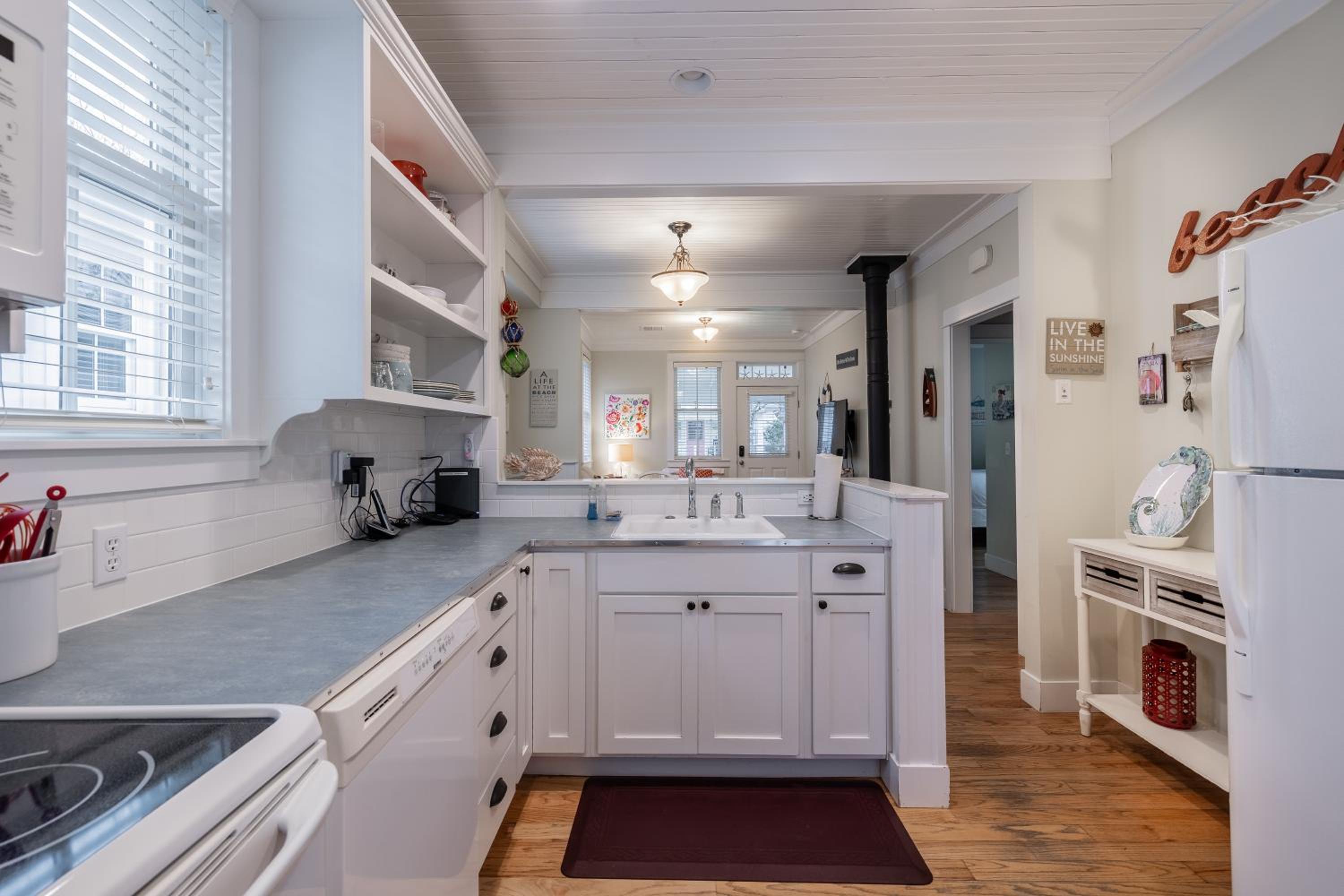 Zinnias Cottage by Seabrook Hospitality
