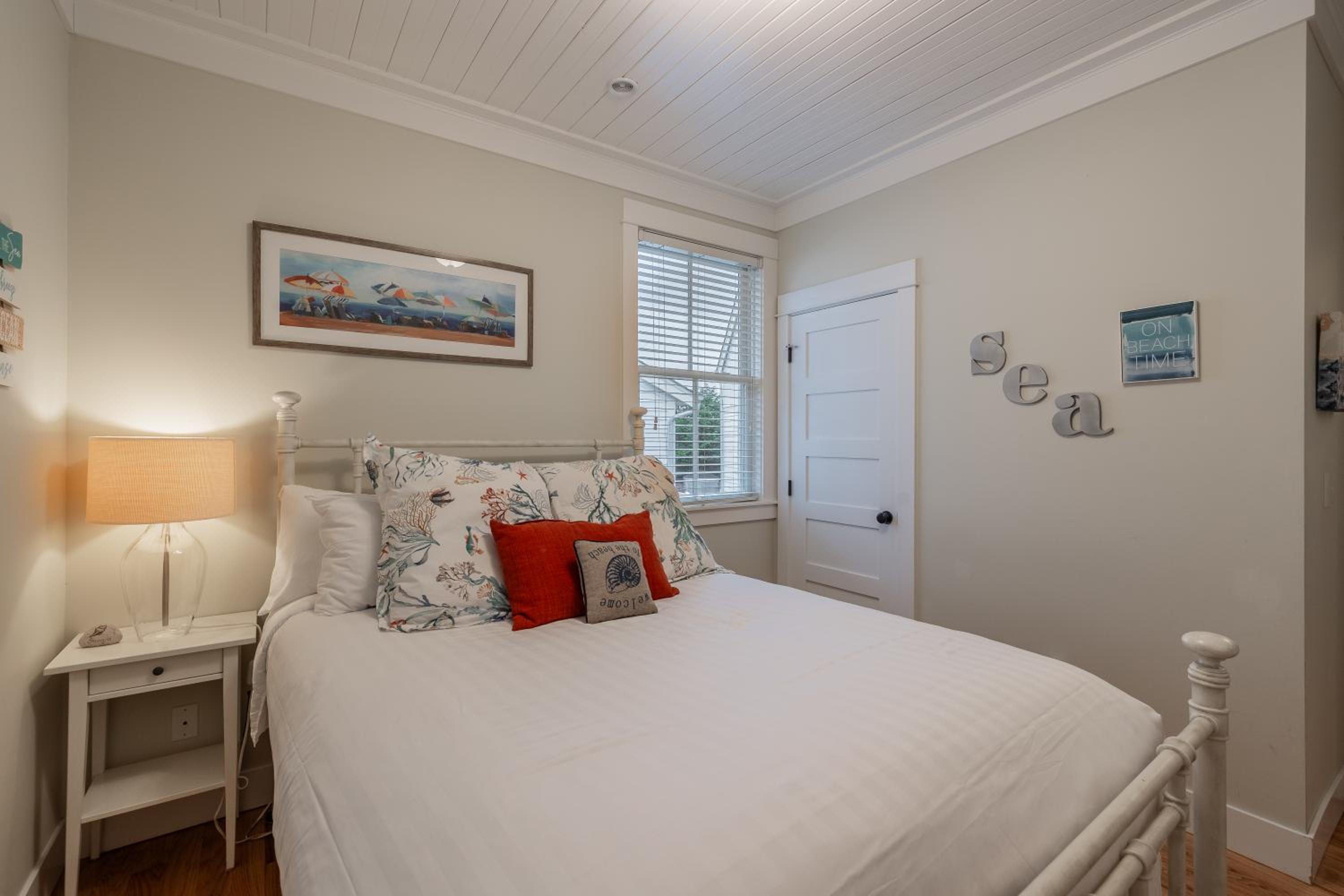 Zinnias Cottage by Seabrook Hospitality