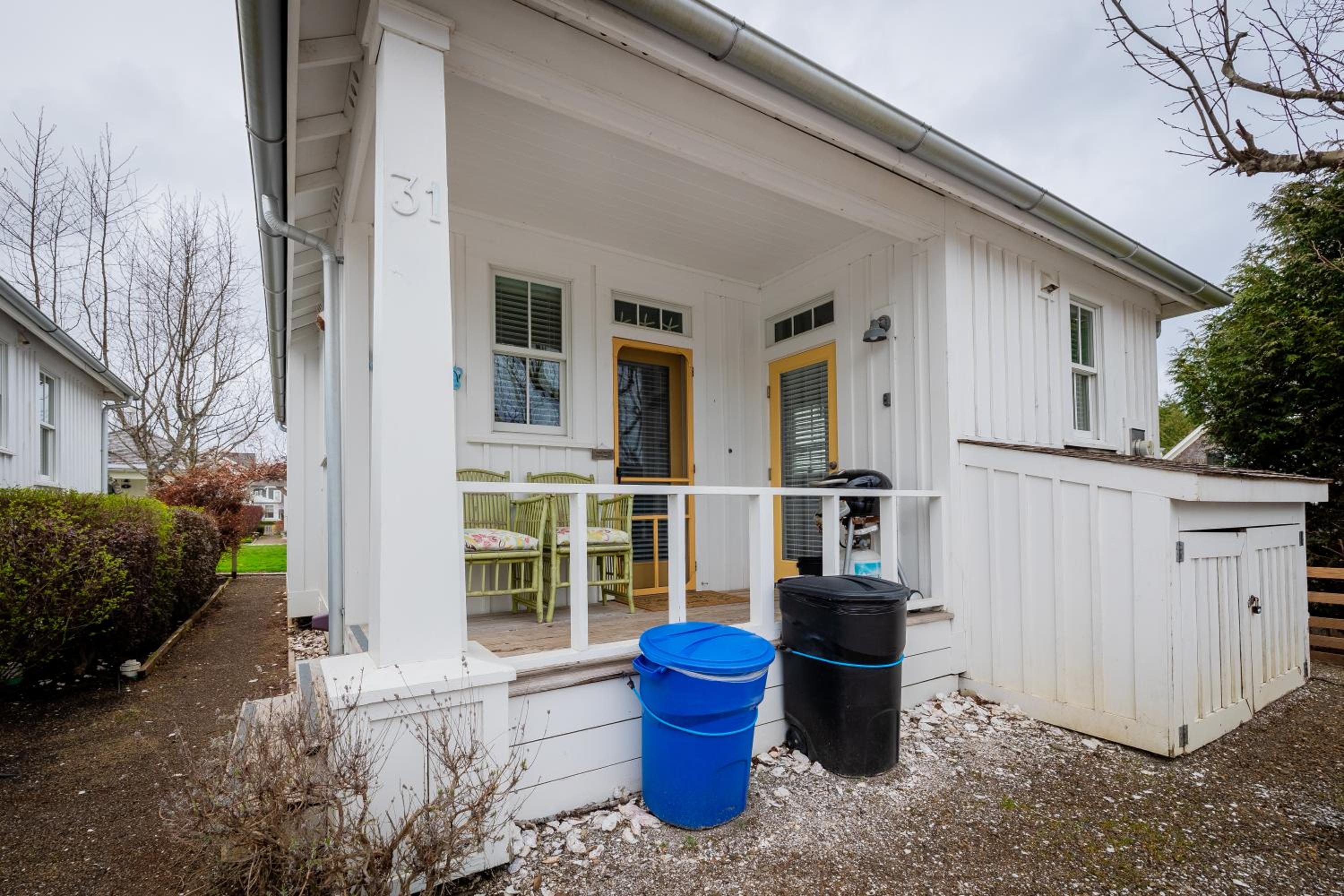 Zinnias Cottage by Seabrook Hospitality