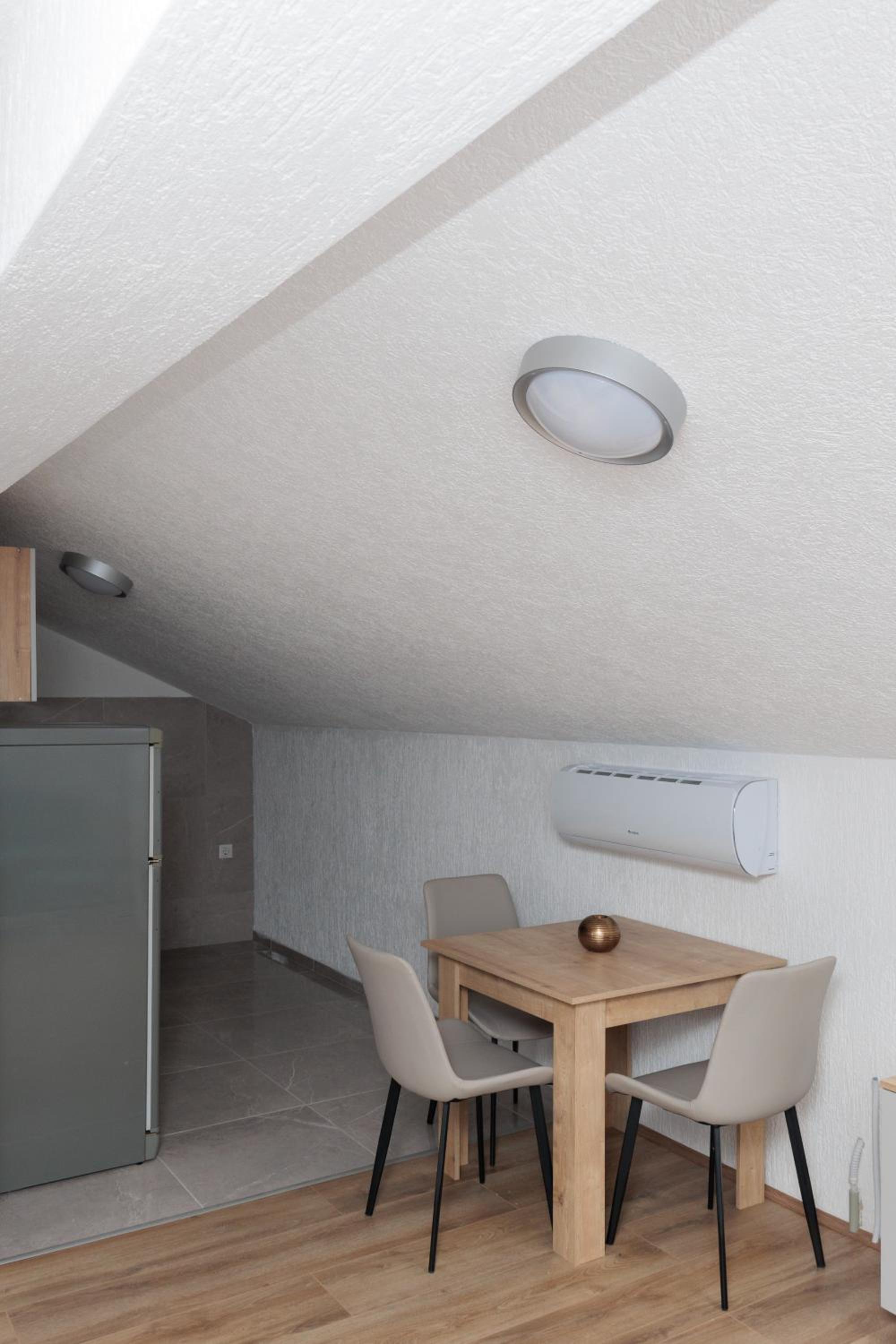 Albatross Apartments, photo 14