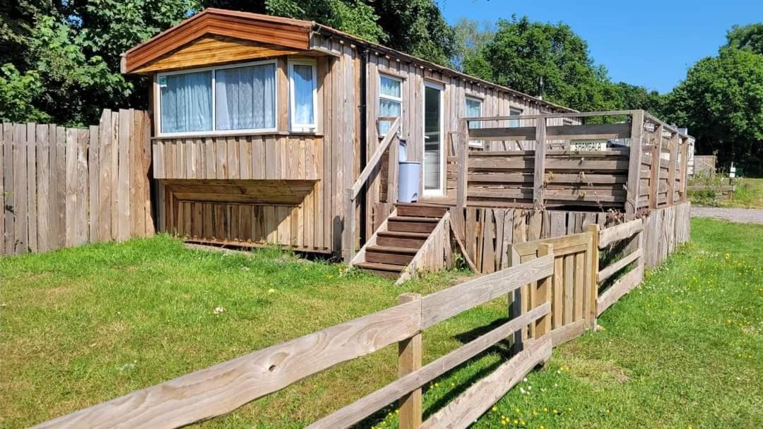 Postwood Gardens Country Cabins