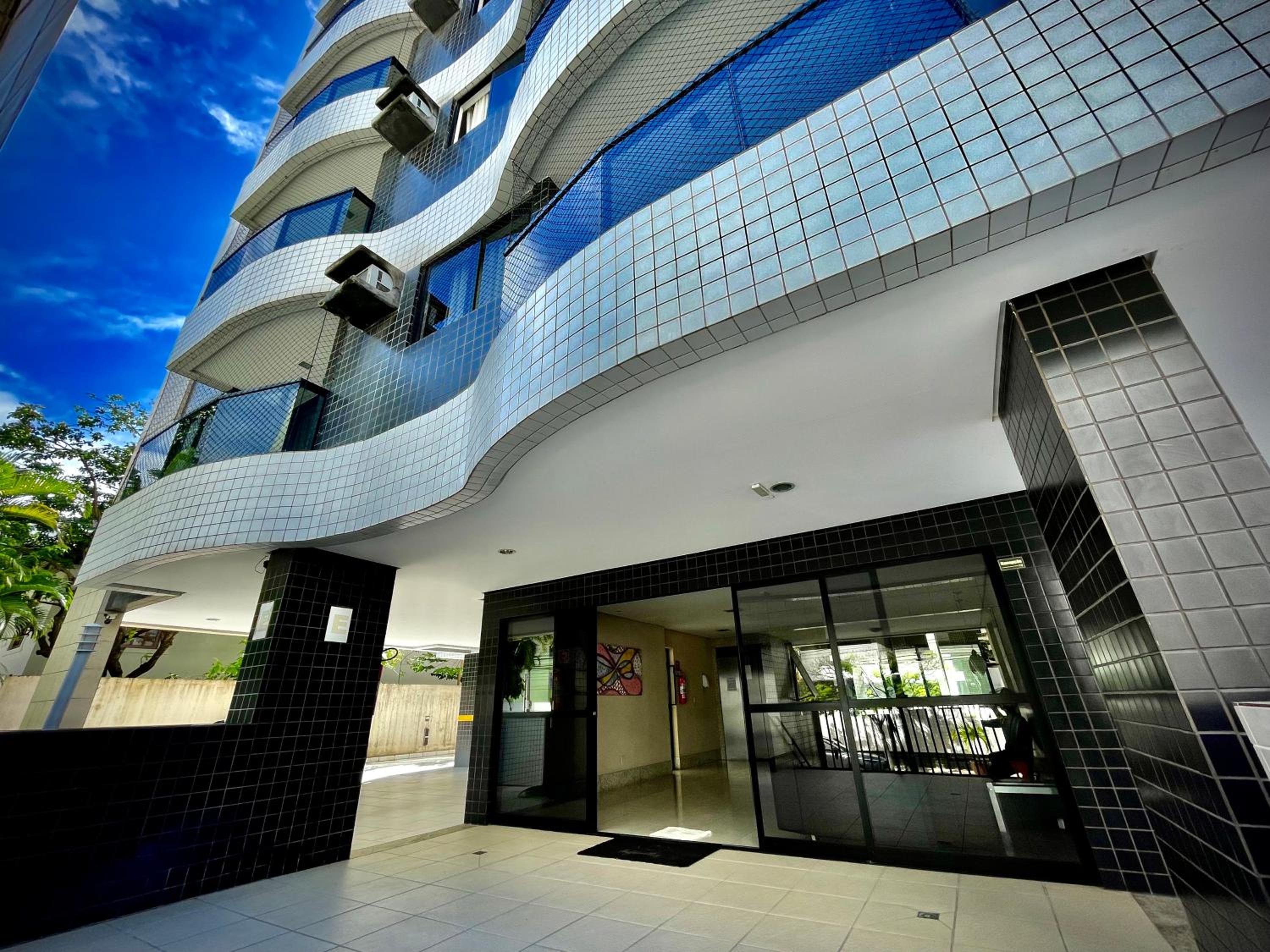 Apartamento Luxo com Piscina em Ponta Verde