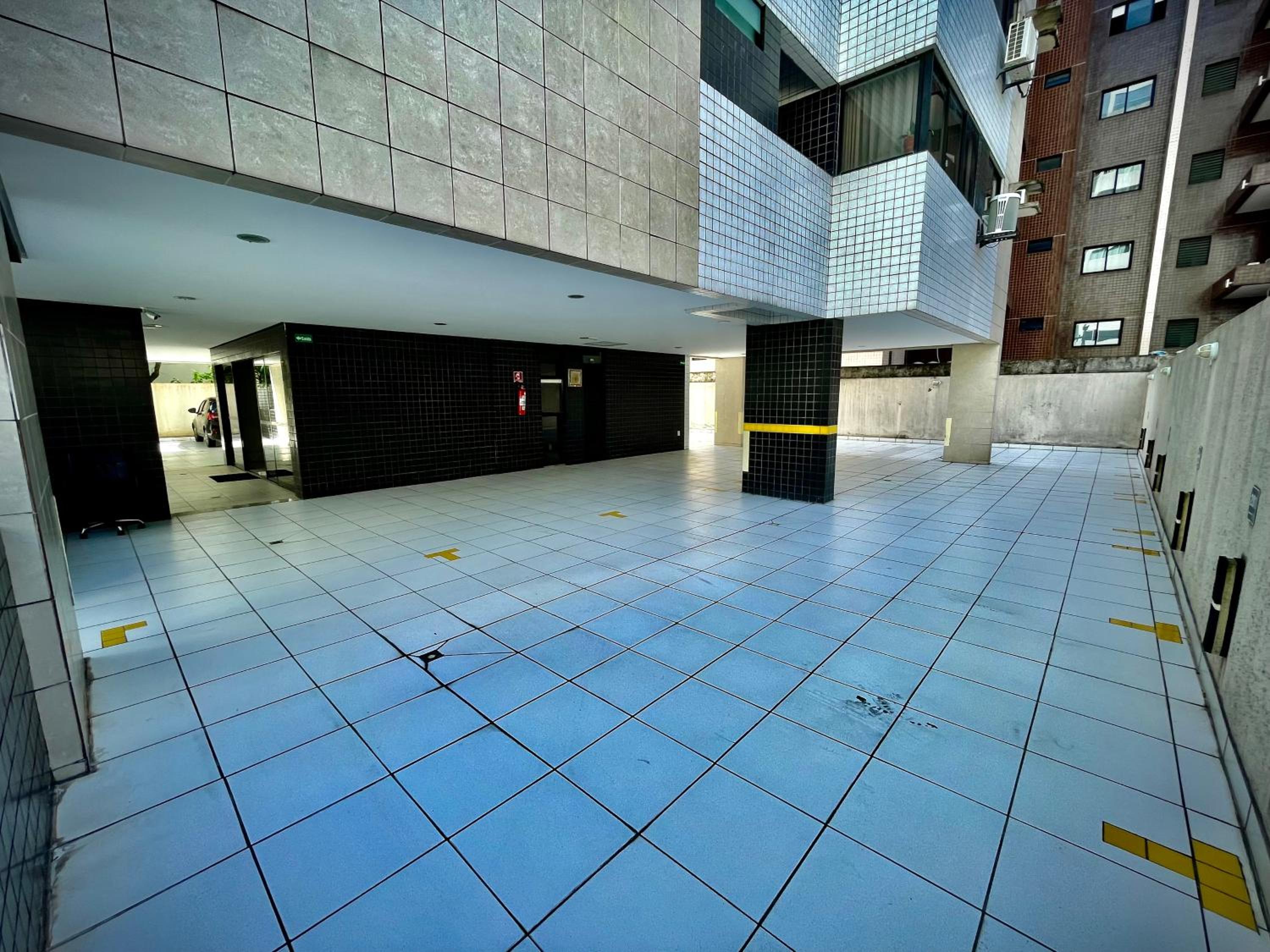 Apartamento Luxo com Piscina em Ponta Verde