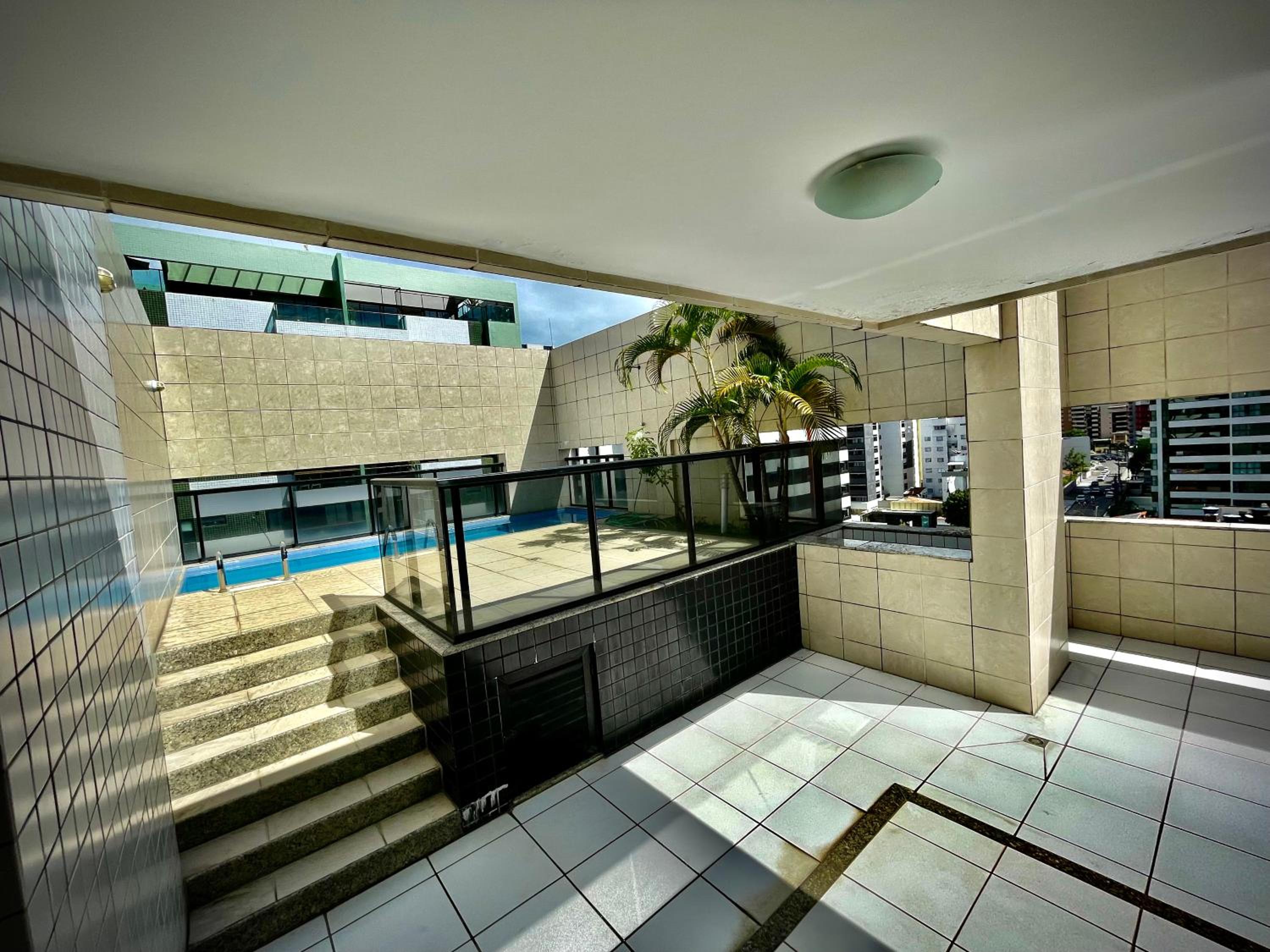 Apartamento Luxo com Piscina em Ponta Verde
